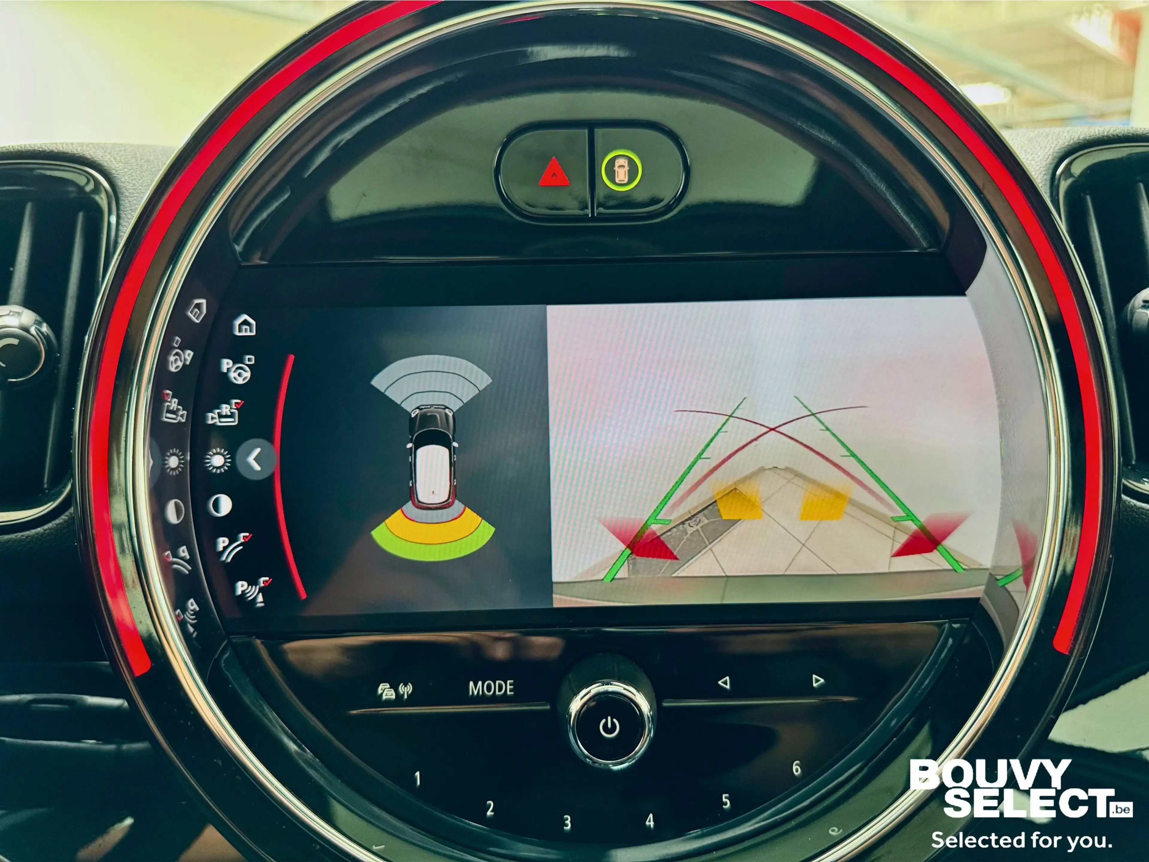 MINI Cooper Countryman 1.5A Cooper OPF *CARPLAY*AUTOMATIQUE*TOÎT OUVRANT*SIÈGES CHAUF.* — photo 4