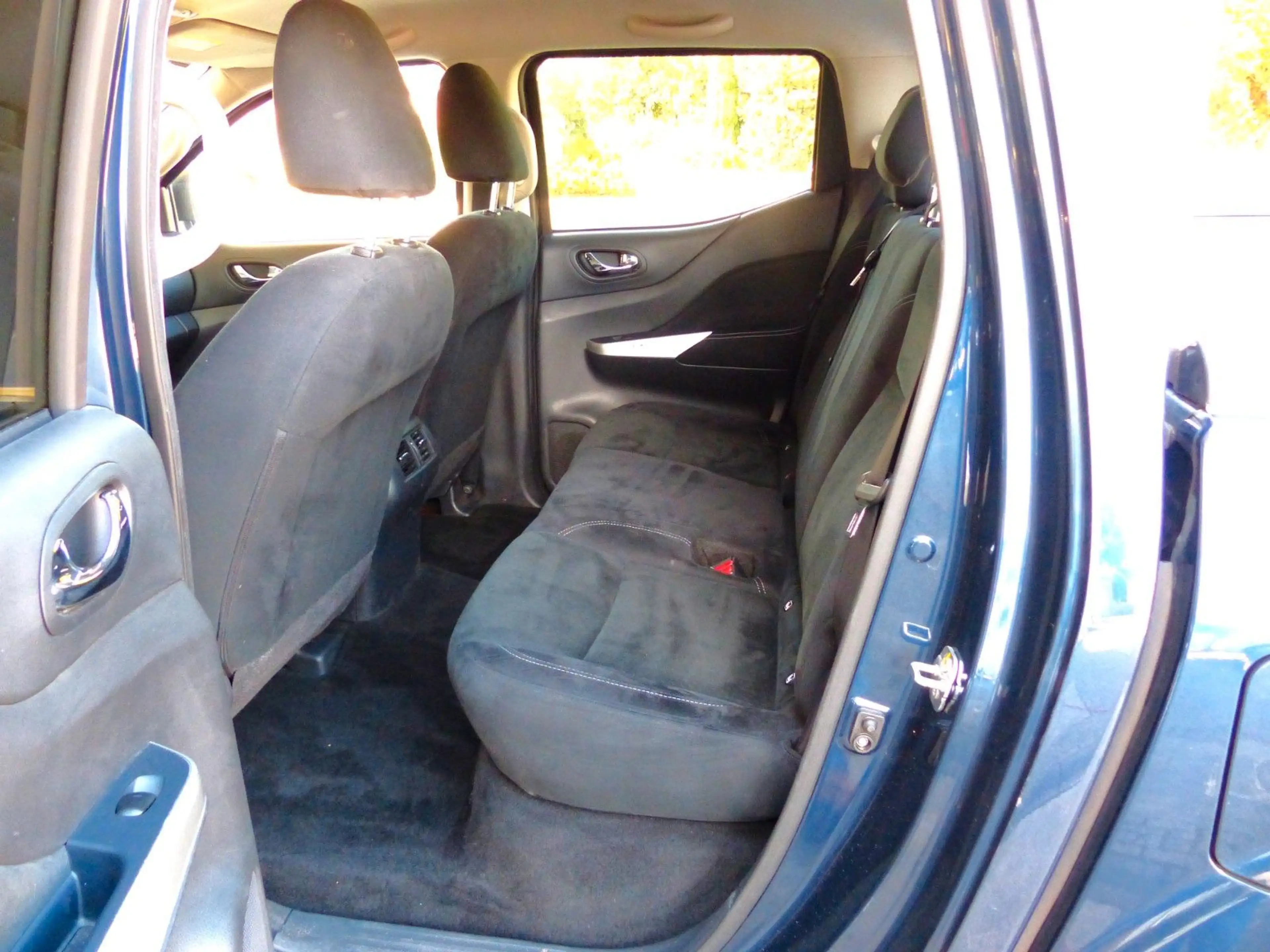 Nissan Navara NP300 N-Connecta Double Cab 4x4 Automatik 1 Hd. — photo 12
