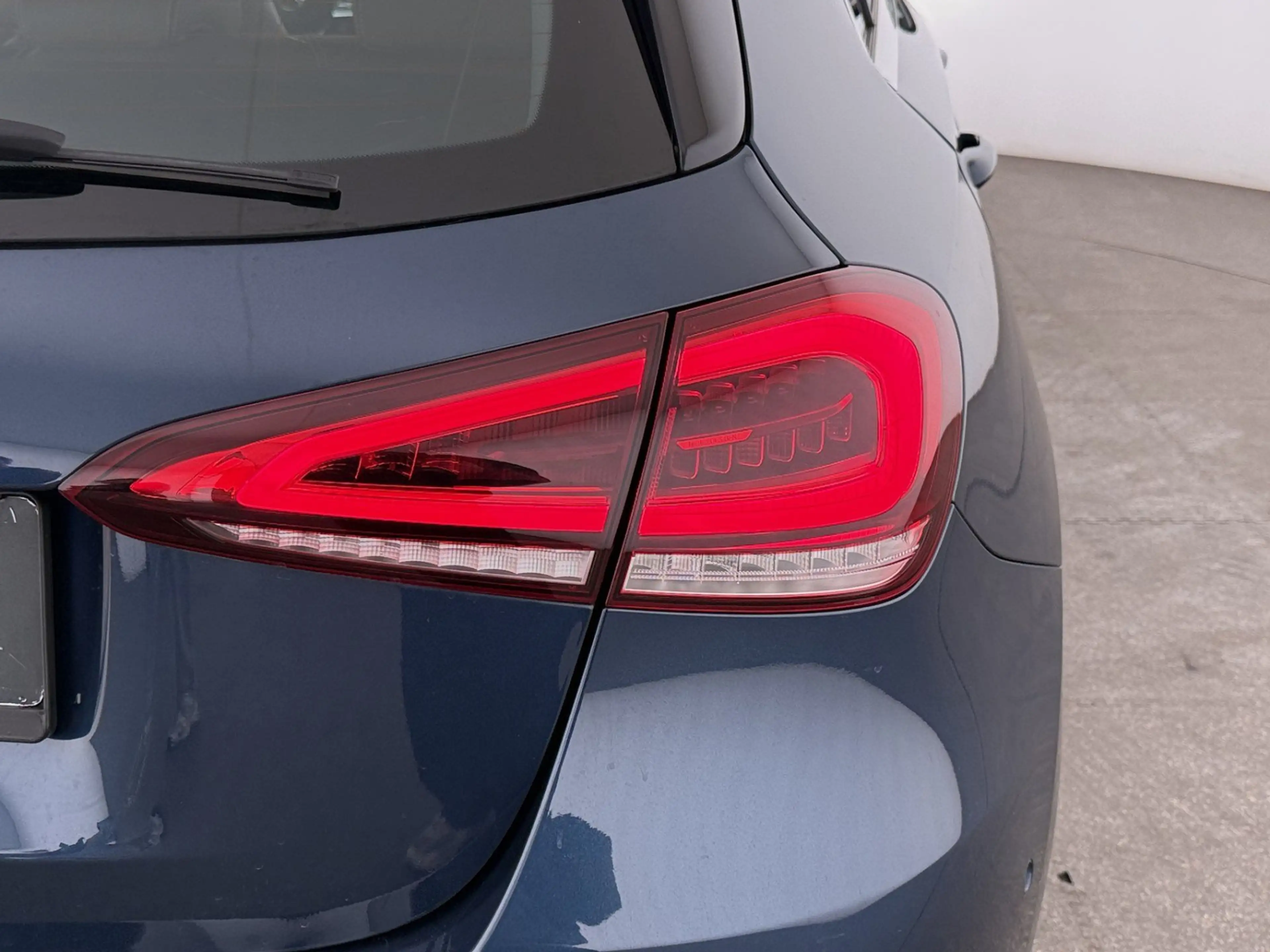 Mercedes-Benz A 180 d Progressive Aut LED LEDER NAVI SITZHZG — photo 12