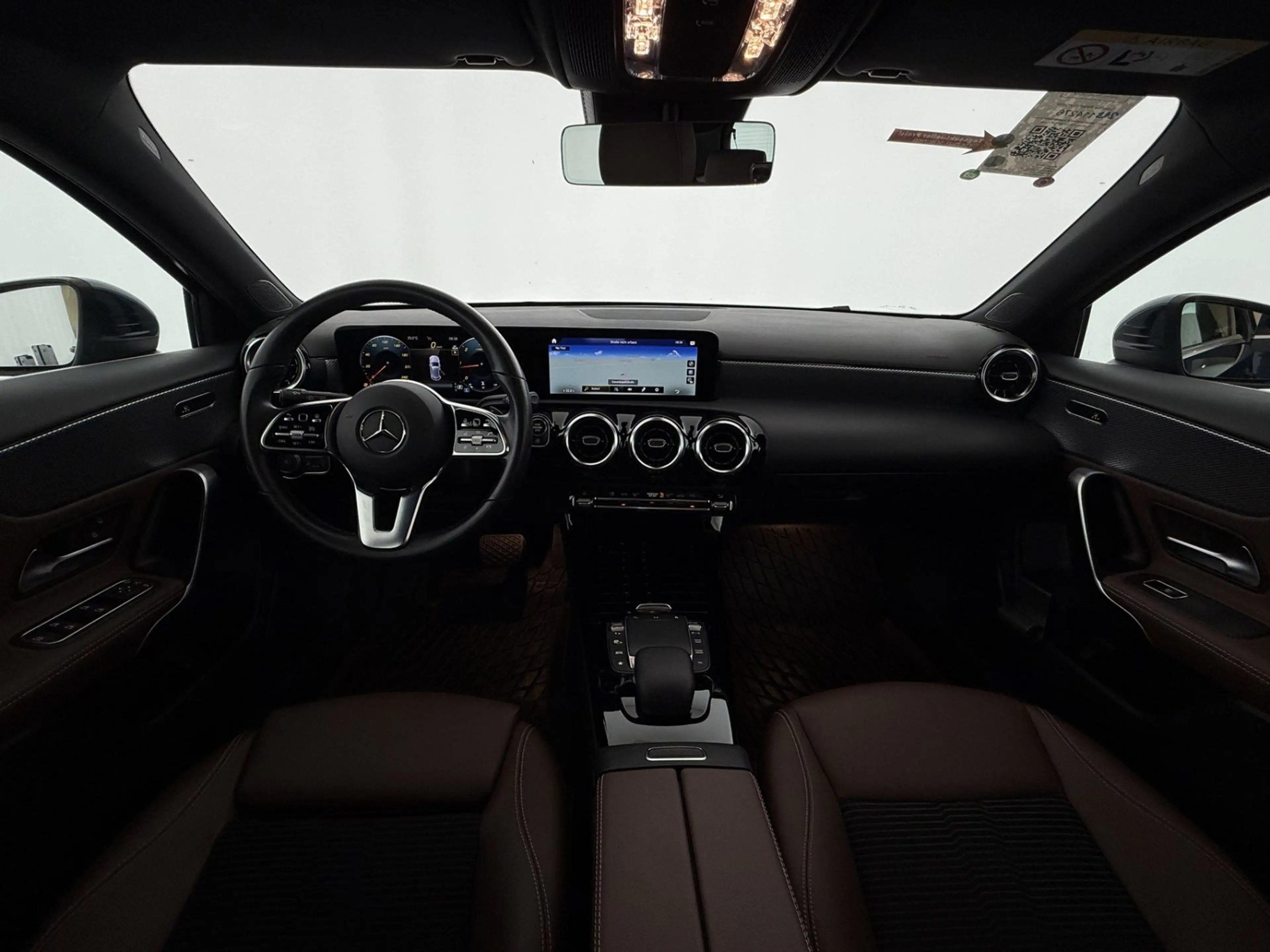 Mercedes-Benz A 180 d Progressive Aut LED LEDER NAVI SITZHZG — photo 14