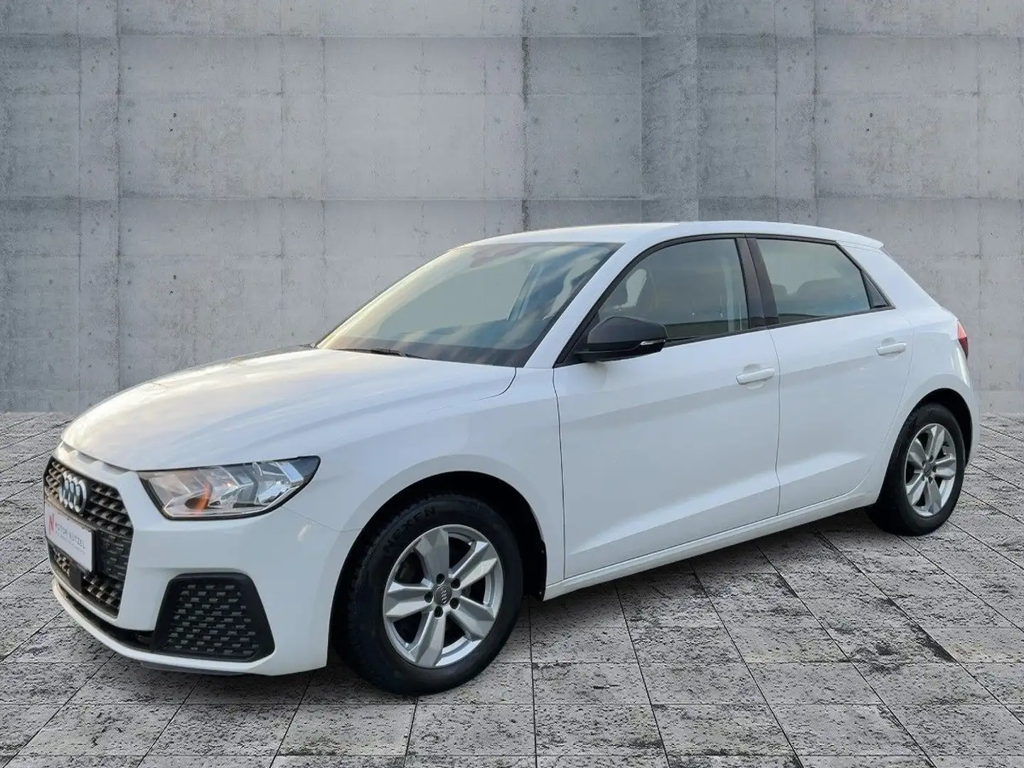Audi A1 30 TFSI PDC+SHZ+MFA+BT+VC+LM 15" Weiß - 2