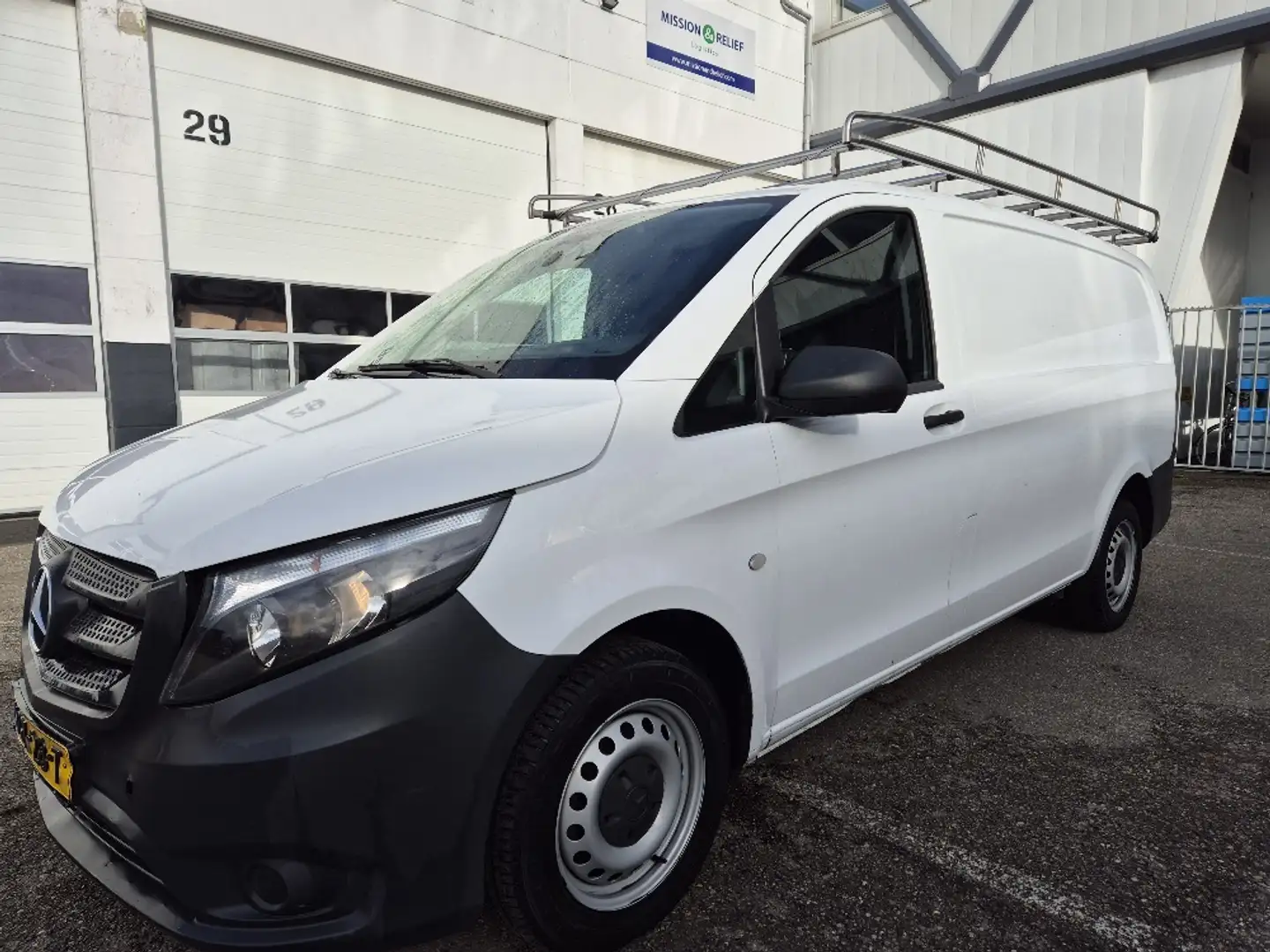Mercedes-Benz Vito 110 CDI Lang navi trekhaak imperiaal voorbumper, a Blanc - 1