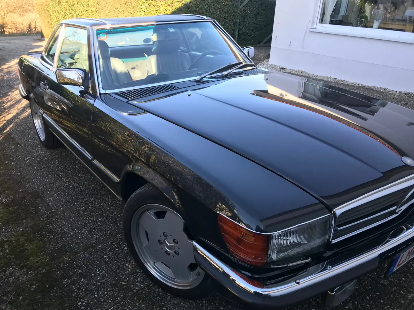 Mercedes-Benz SL 560 Cabrio, Sammlerzustand Schwarz - 2