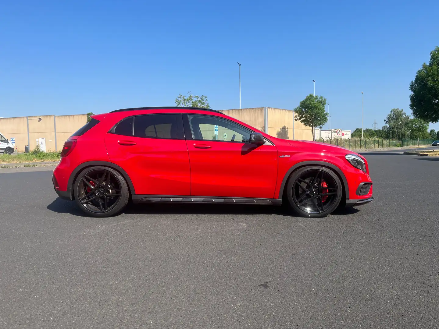 Mercedes-Benz GLA 45 AMG GLA 4Matic Speedshift 7G-DCT Rouge - 1