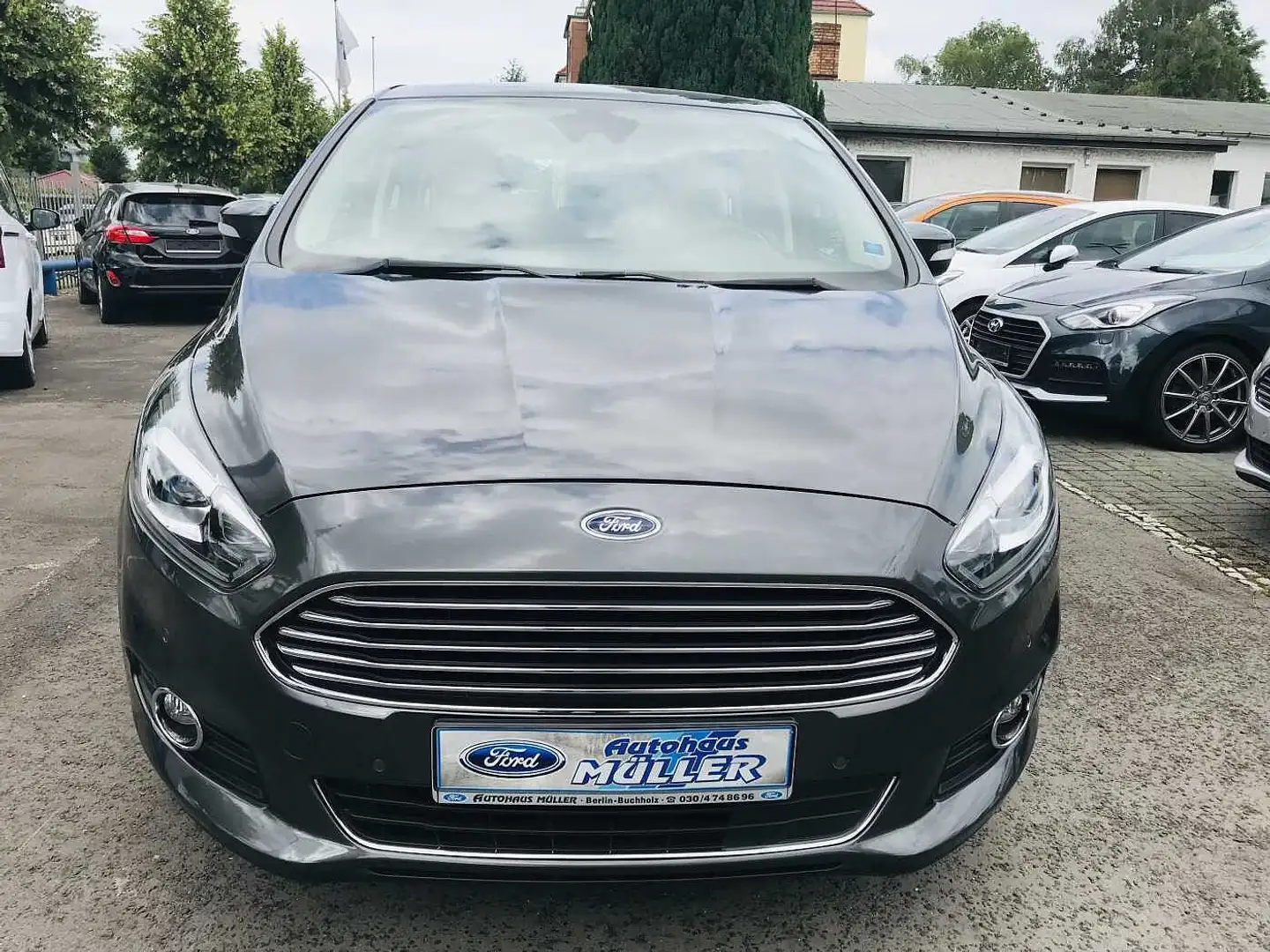 Ford S-Max 2.0EcoB.''Titanium''LED-SW,Navi,PDC Grau - 2