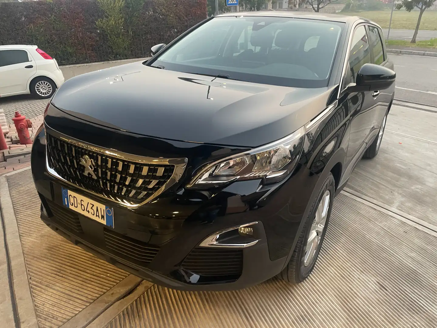 Peugeot 5008 5008 II 1.5 bluehdi Business s 7 POSTI Nero - 2