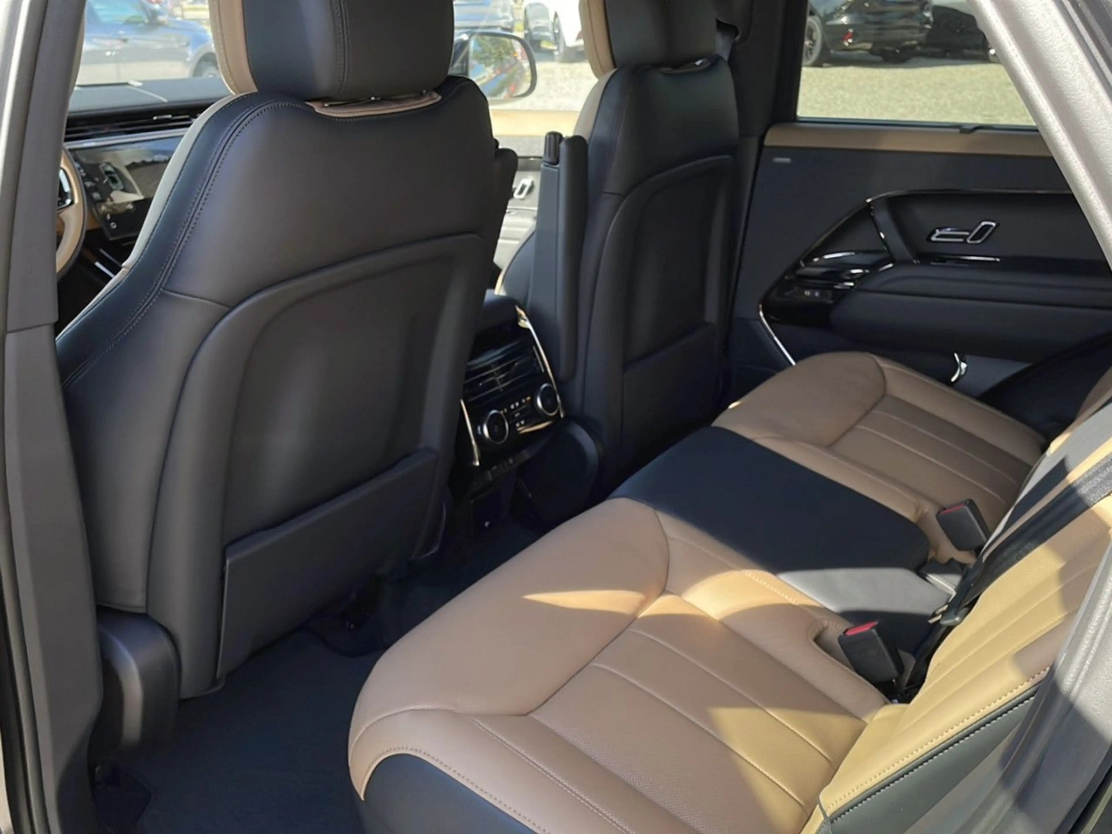 Land Rover Range Rover Sport D300 Dynamic HSE — photo 24