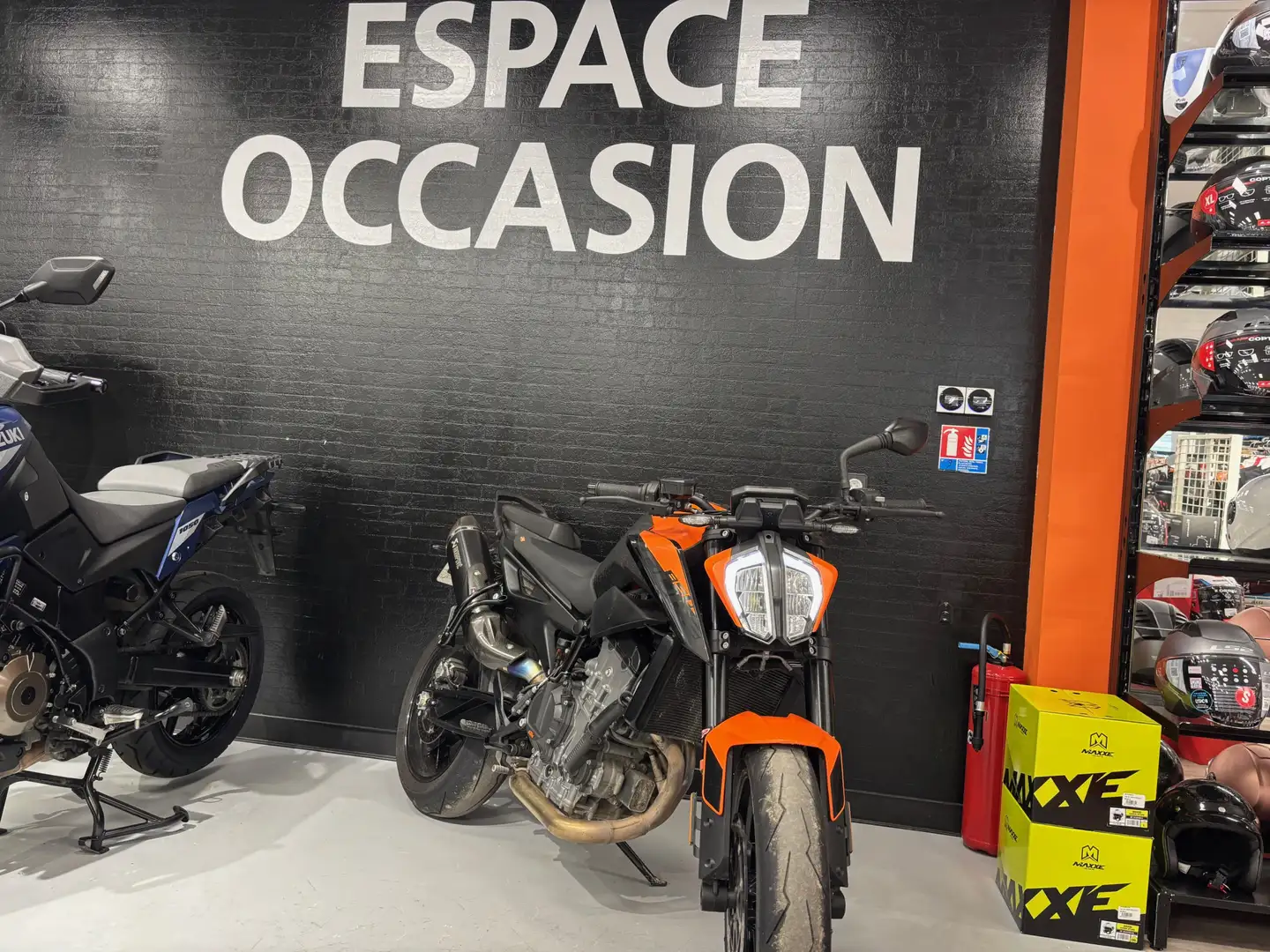 KTM 890 Duke Fekete - 1