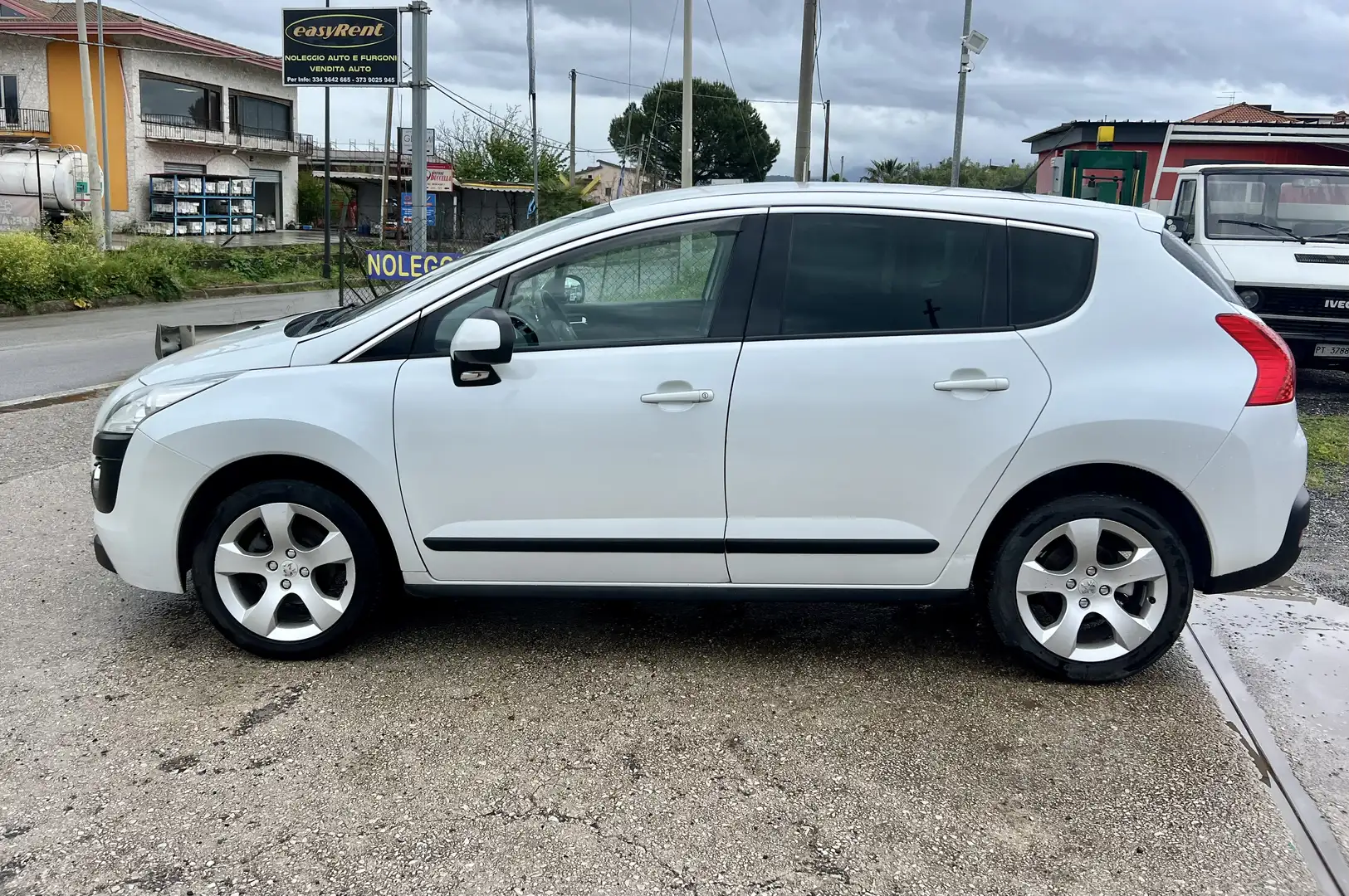 Peugeot 3008 1.6 hdi 8v Allure (outdoor) 112cv - 2