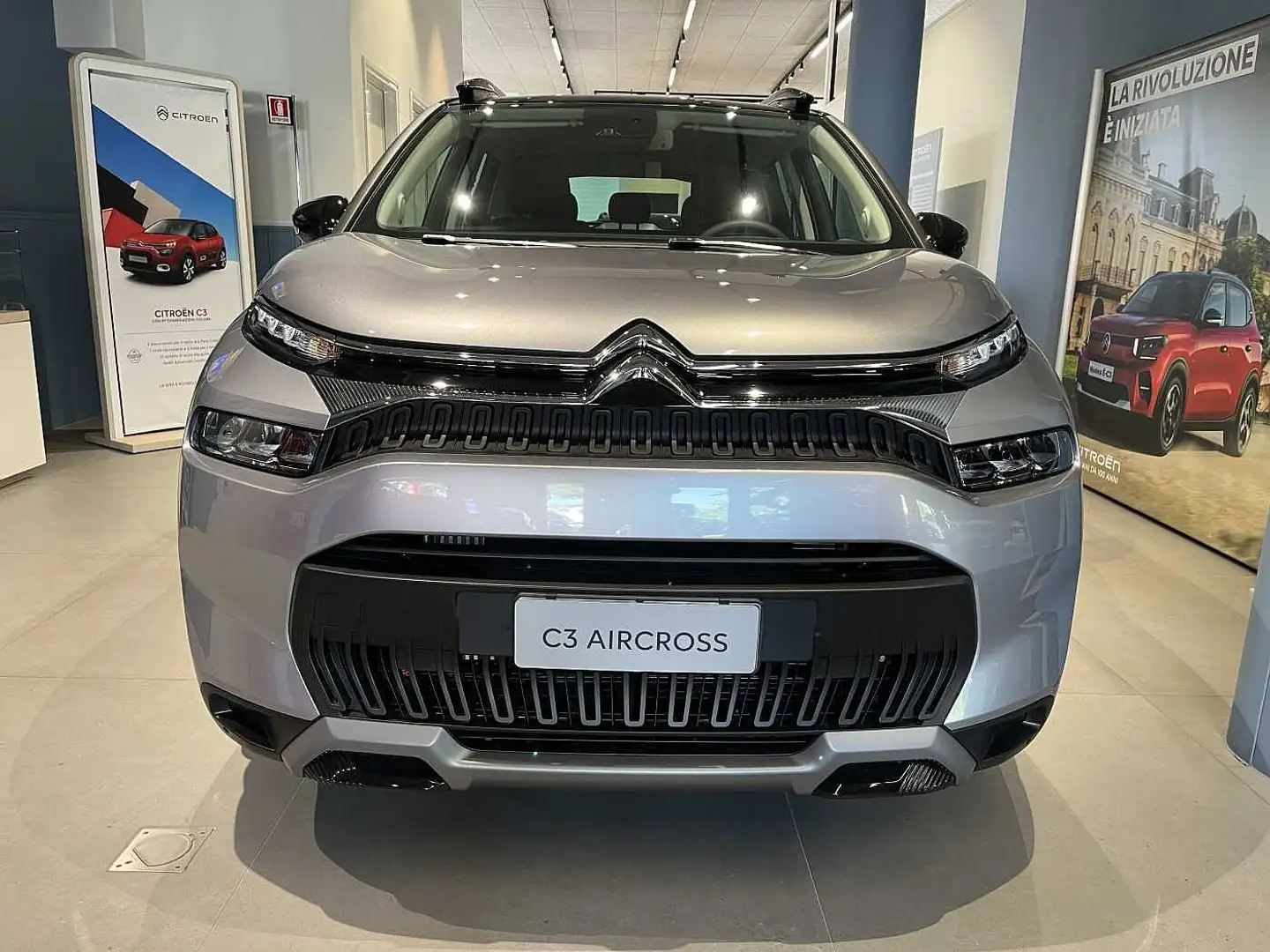 Citroen C3 Aircross PureTech 110 S&S Plus Gris - 2