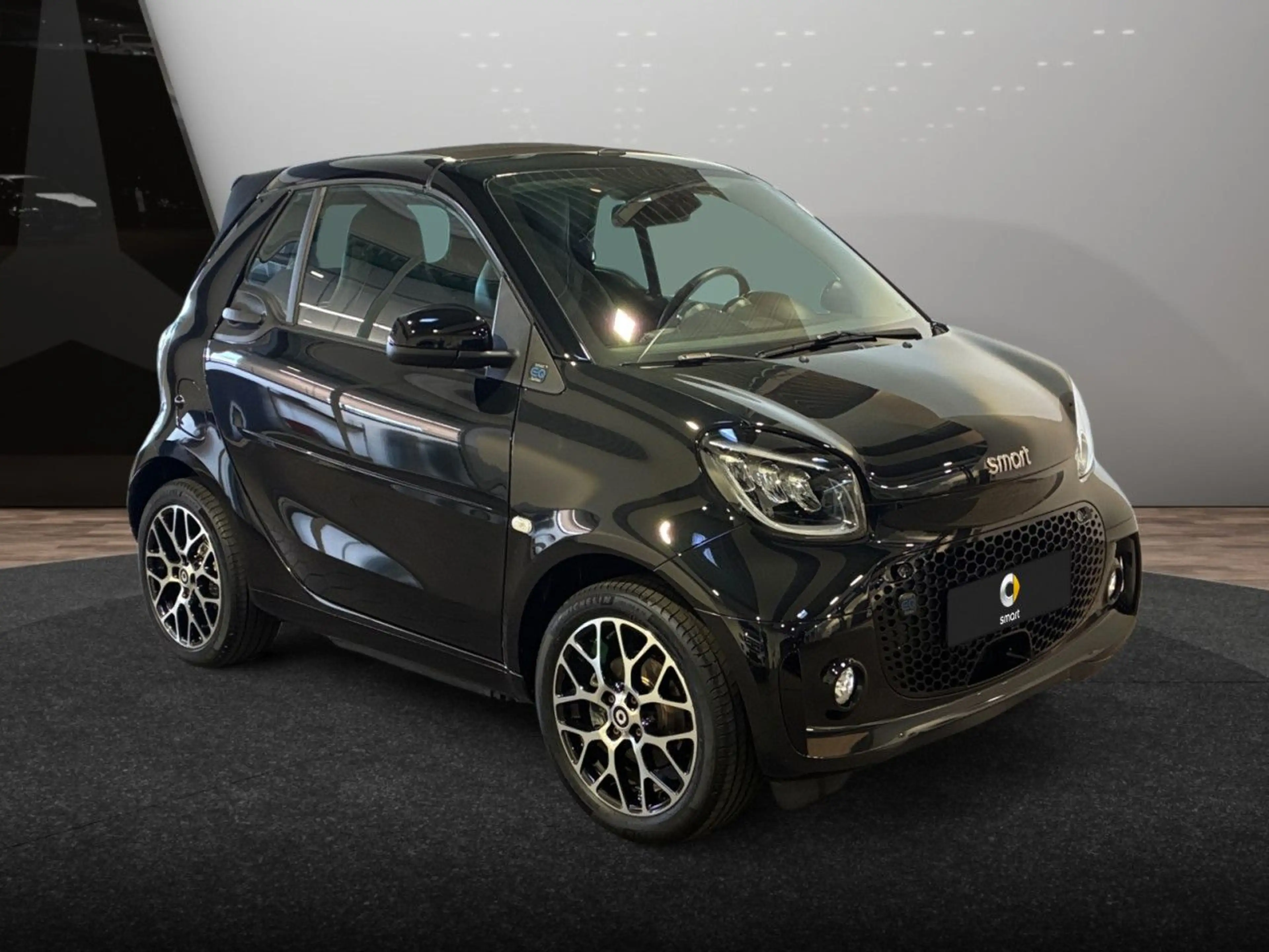 smart forTwo cabrio 60kWed prime SHZ PDC+Kamera Ambiente — photo 5