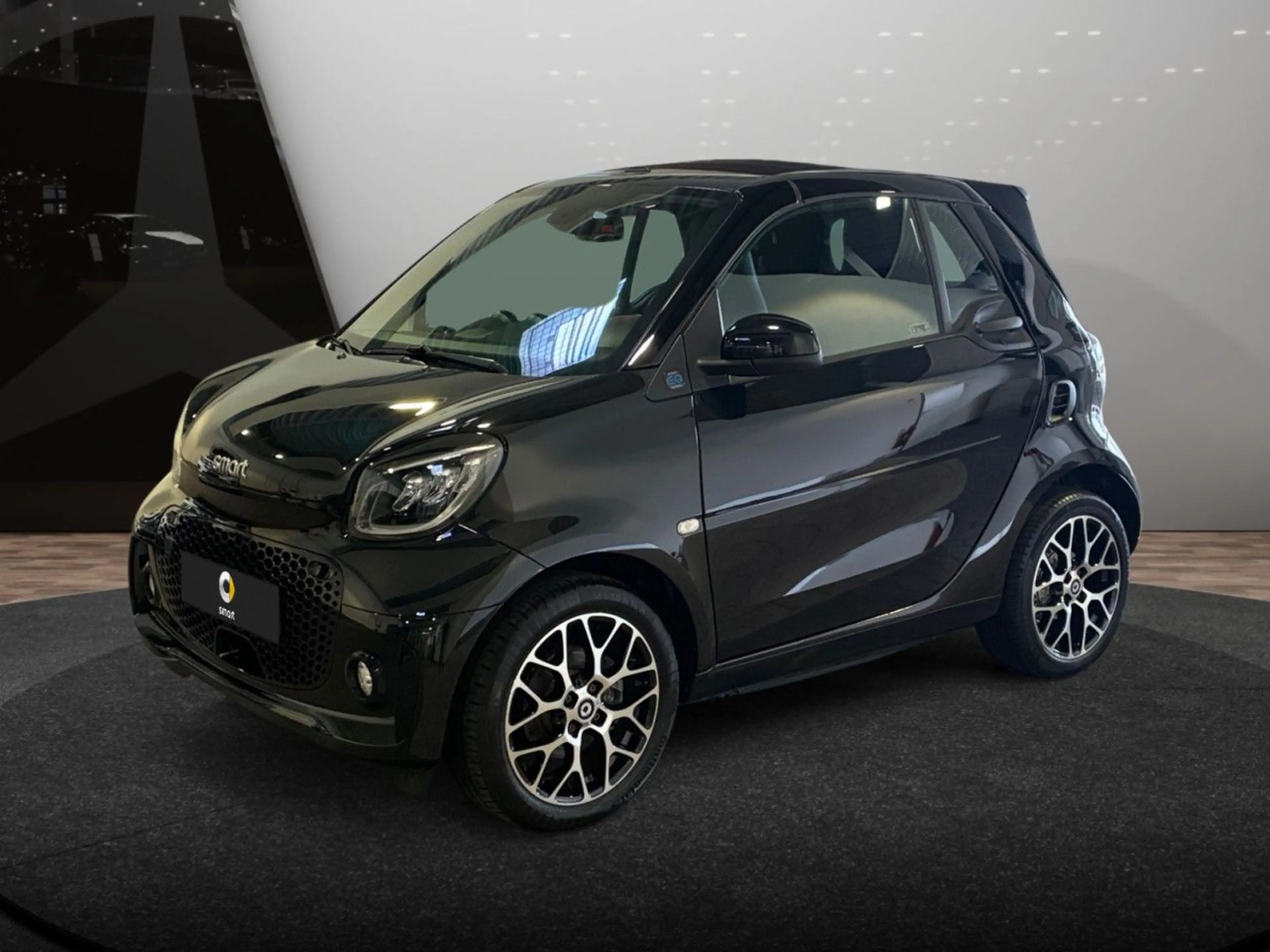 smart forTwo cabrio 60kWed prime SHZ PDC+Kamera Ambiente — photo 2