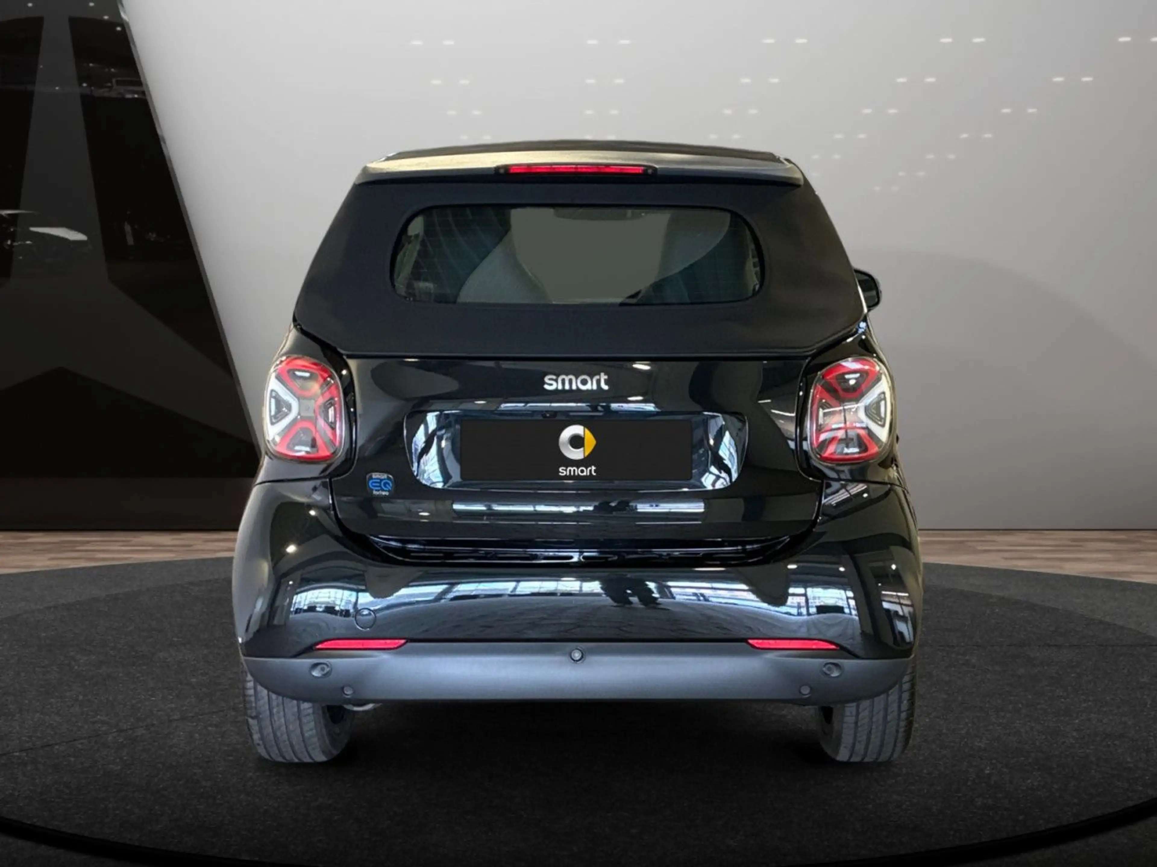 smart forTwo cabrio 60kWed prime SHZ PDC+Kamera Ambiente — photo 9
