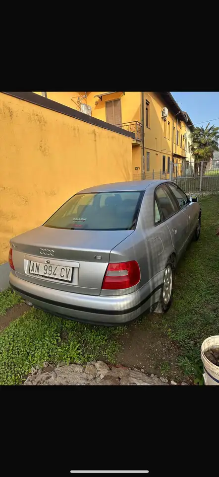 Audi A4 1.8 Business, foto 6