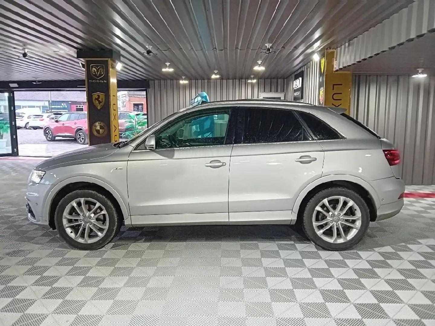 Audi Q3 2.0L TDI 140 ch * PACK S-LINE * REPRISE POSSIBLE * - 2