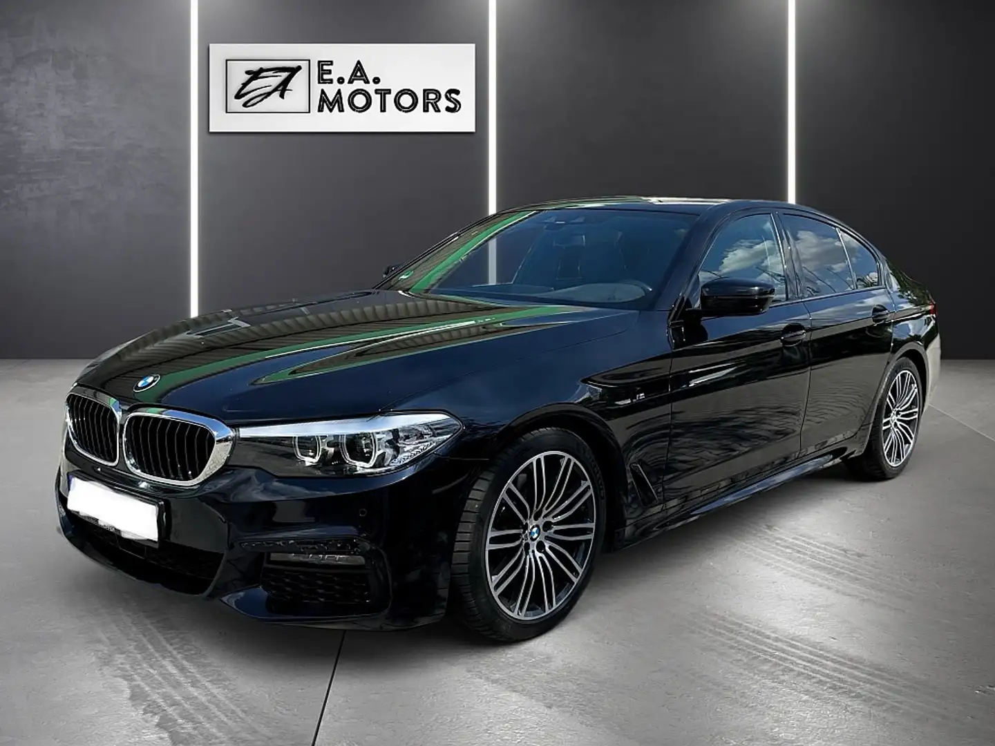 BMW 530 d xDrive Aut. / M Sport Schwarz - 1