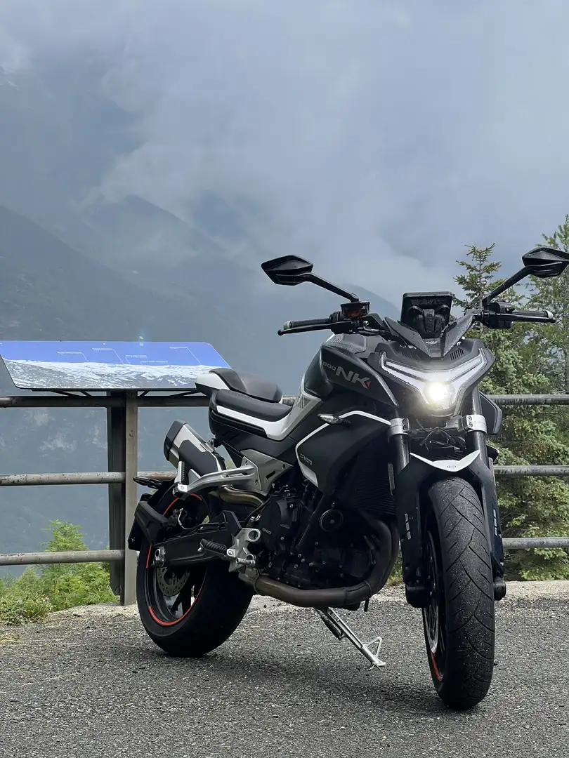 CFMOTO 800 NK advance Blanc - 1