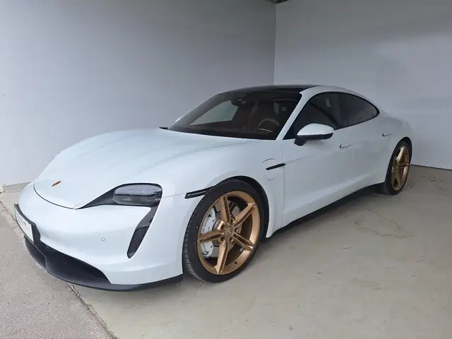 Porsche Taycan 4S Plus Ansicht 2