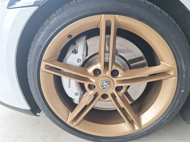 Porsche Taycan 4S Plus Ansicht 24