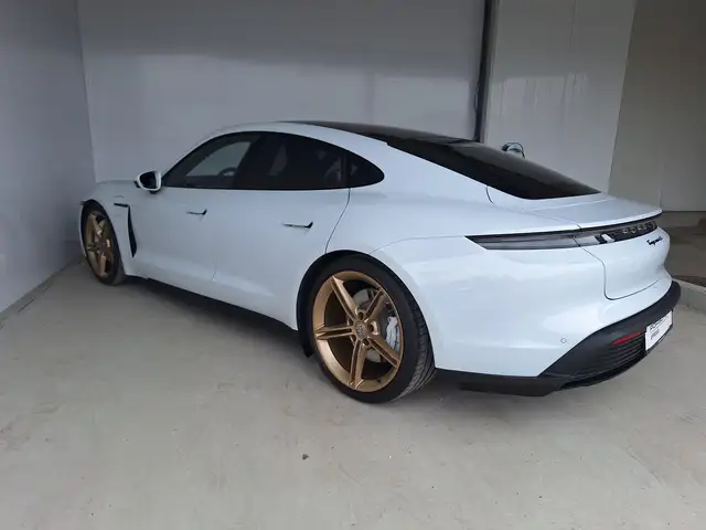 Porsche Taycan 4S Plus Ansicht 10
