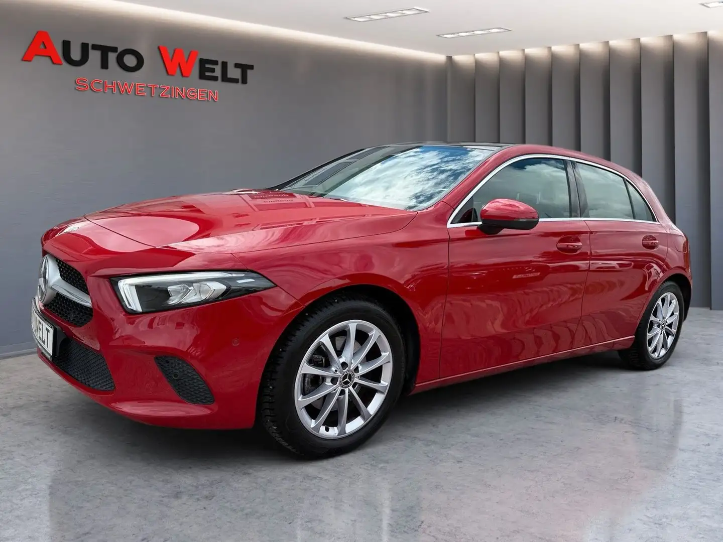 Mercedes-Benz A 200 /LED/Pano/Kamera/Totwinkel/AHK/8-fach Rot - 2