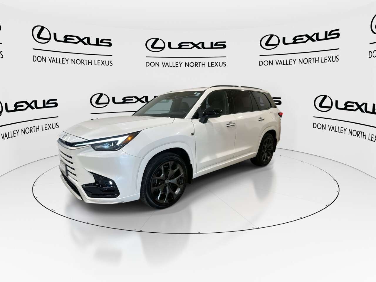 2026 Lexus TX F Sport Performance 2-6 Passenger-2nd Row Captain — photo 1