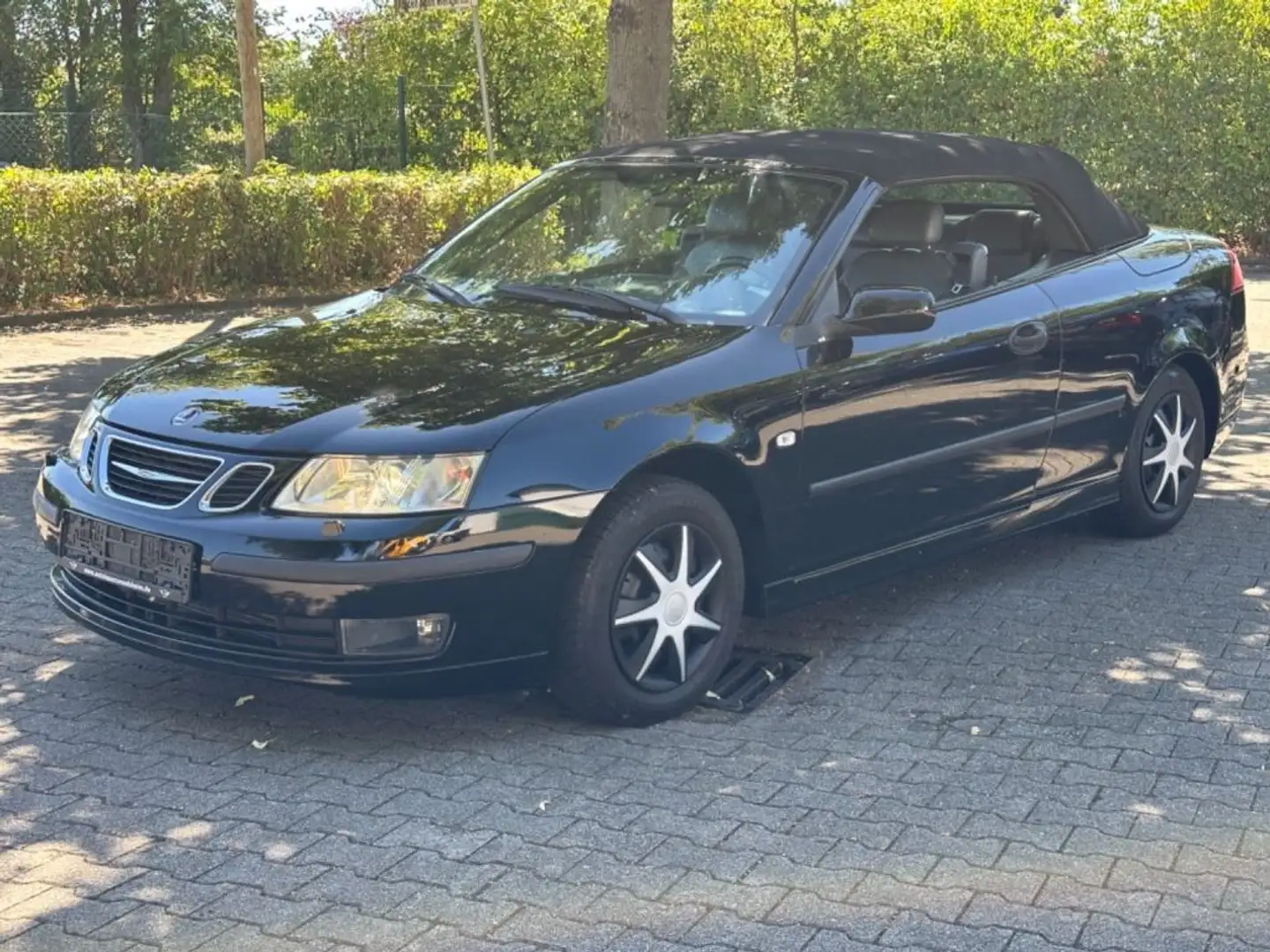 Saab 9-3 Cabriolet 2.0 T Vector*KLIMAAUTO*LEDER*XENON Schwarz - 1