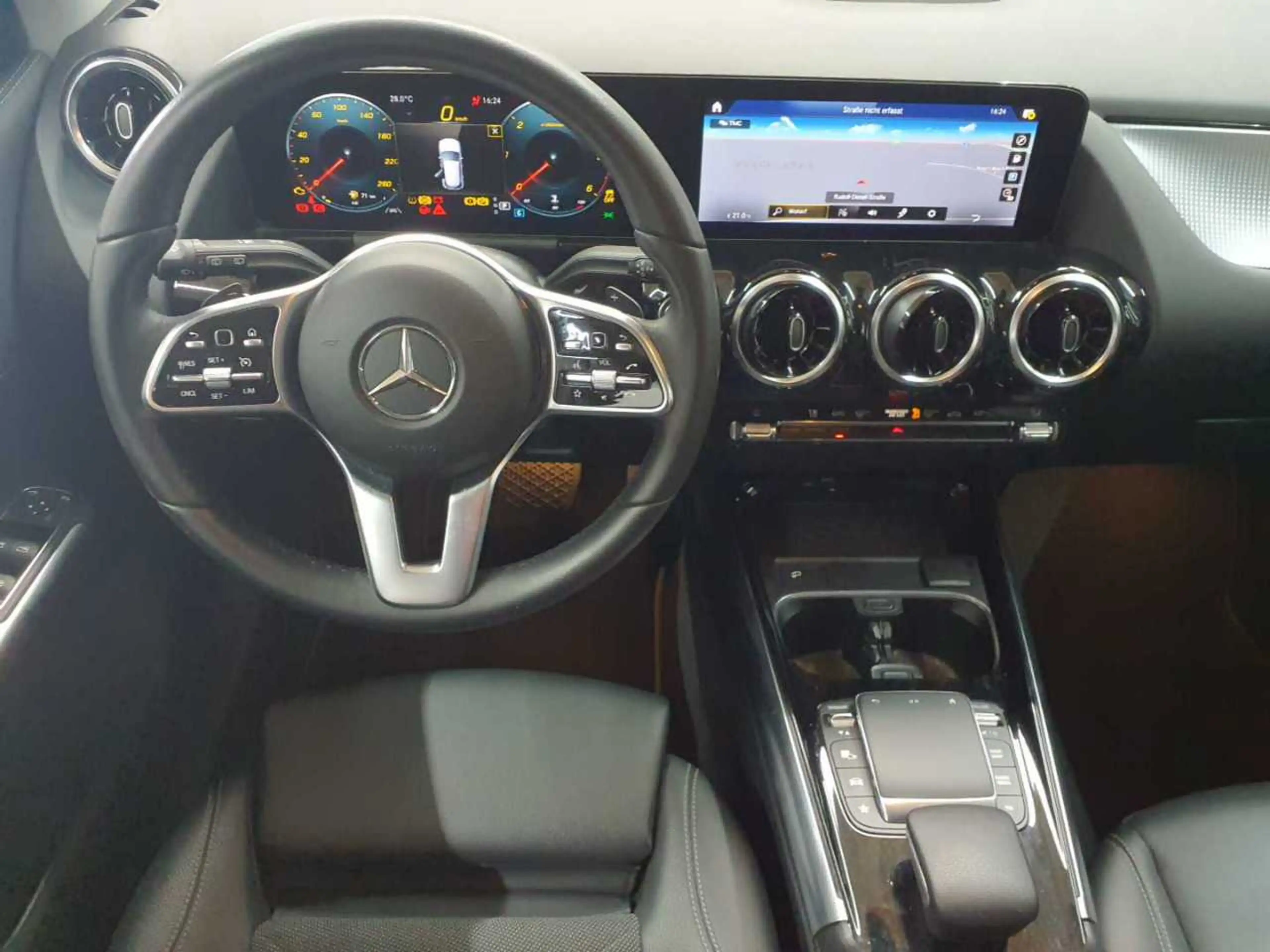 Mercedes-Benz GLA 220 GLA 220 d 8G-Progressive BusiP MBUX — photo 6