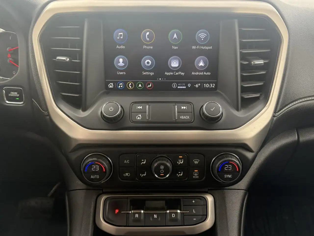 GMC Acadia fotografie GMC Acadia