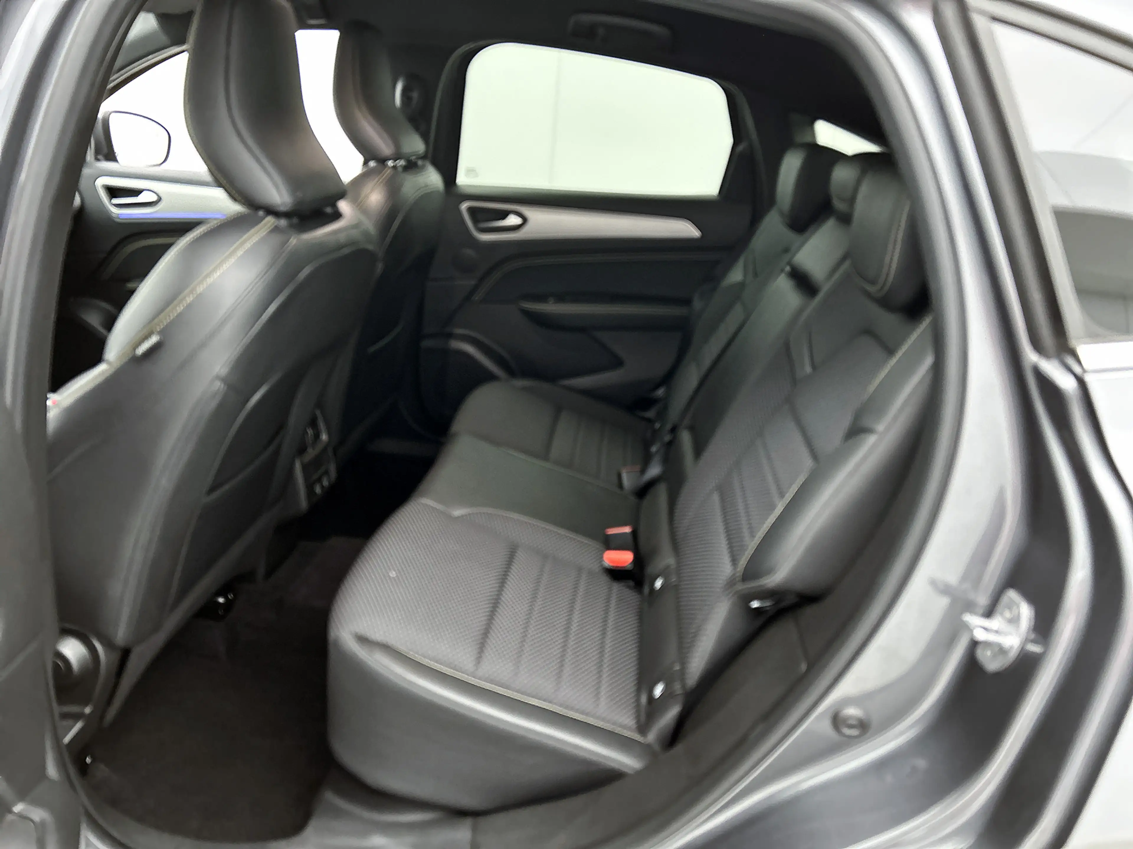 Renault Arkana 1.6 E-Tech full hybrid 145 techno Automaat / Cruis — photo 26