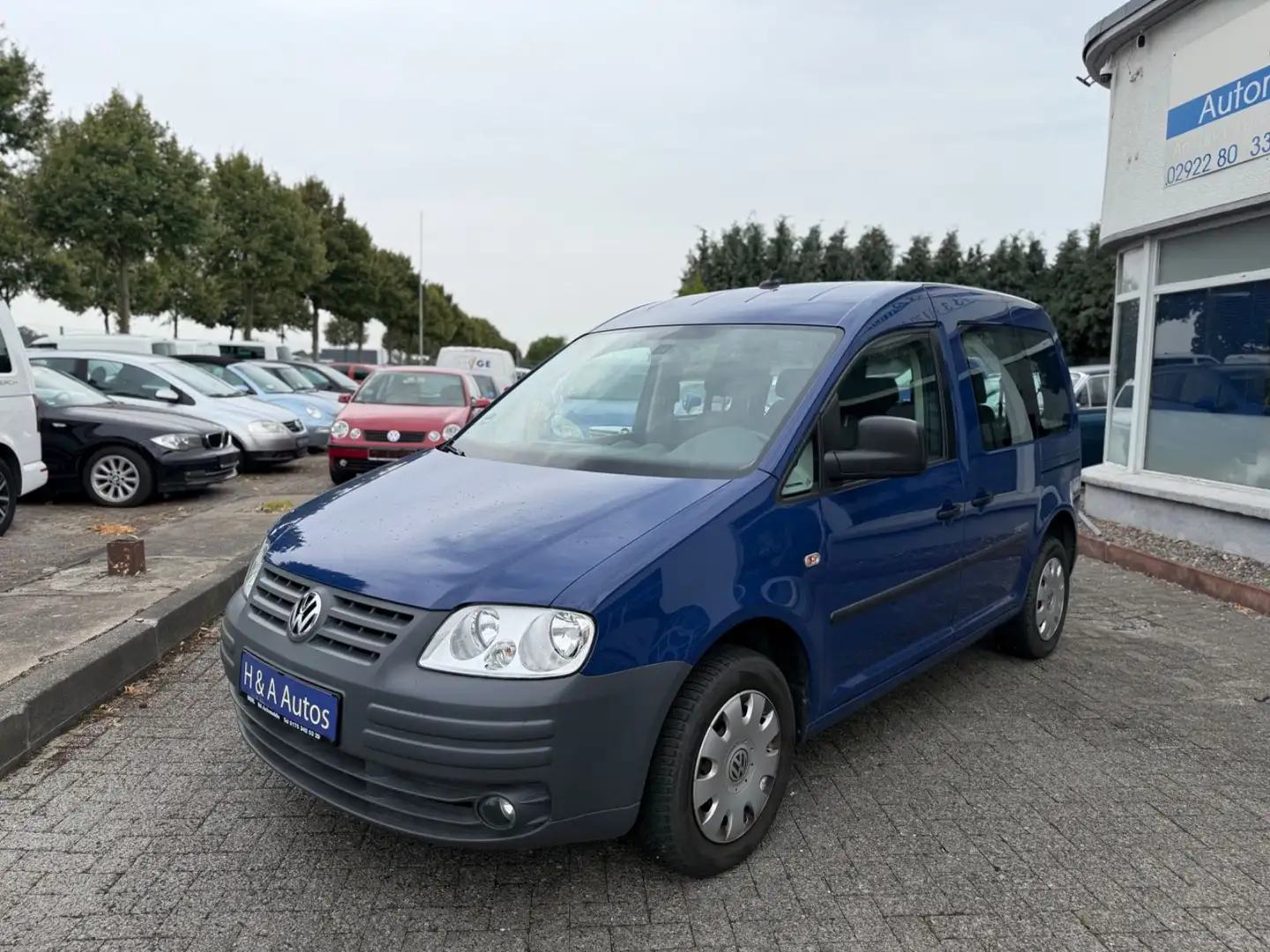 Volkswagen Caddy Life Team 1.6 Blau - 2