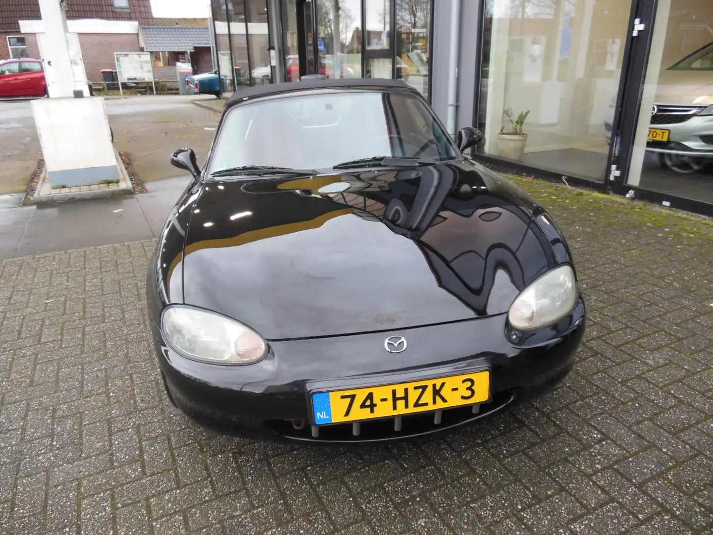 Mazda MX-5 1.8i Staat in De Krim Noir - 1