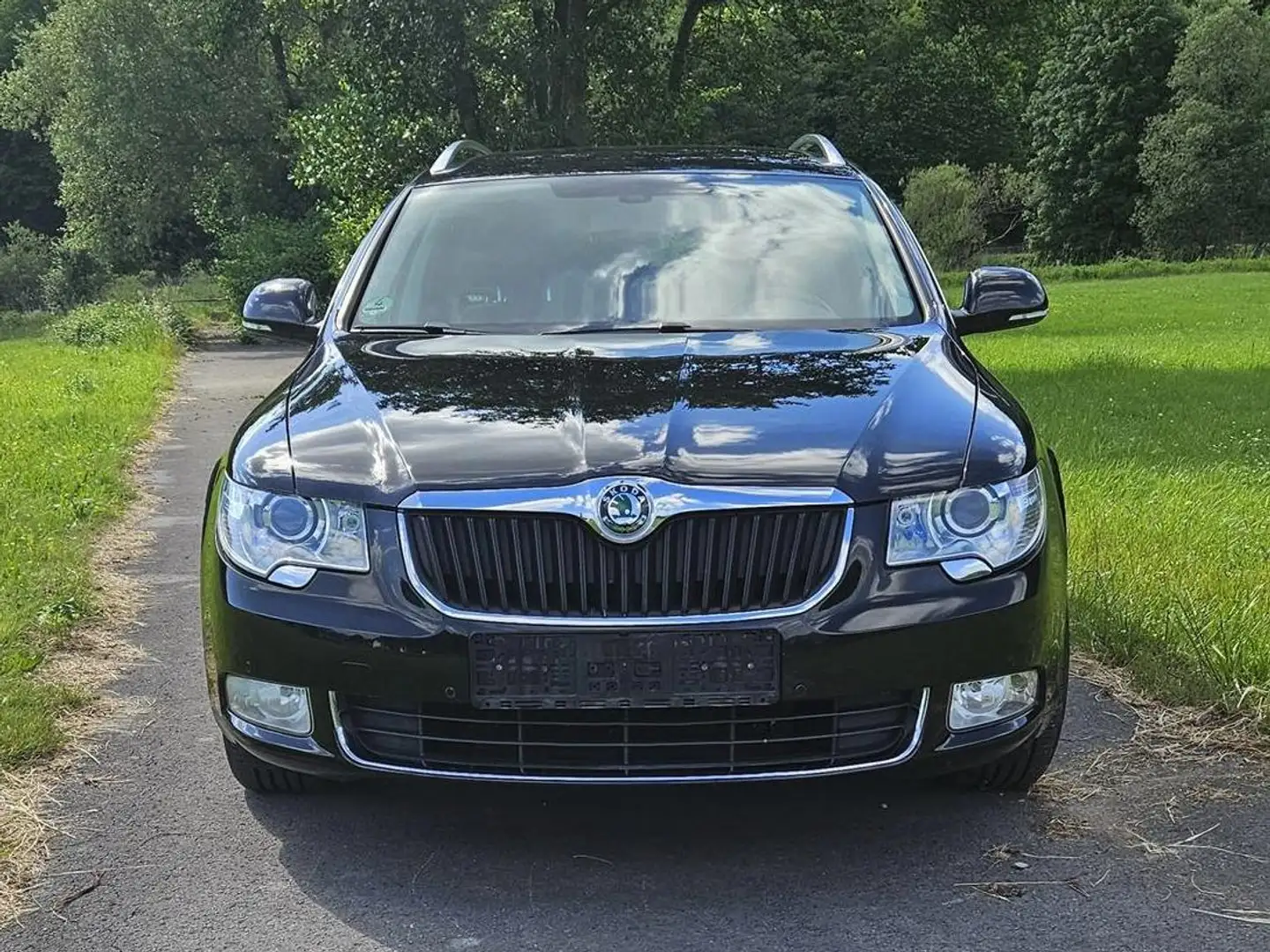 Skoda Superb Superb Combi 2.0 TDI Ambition Schwarz - 2