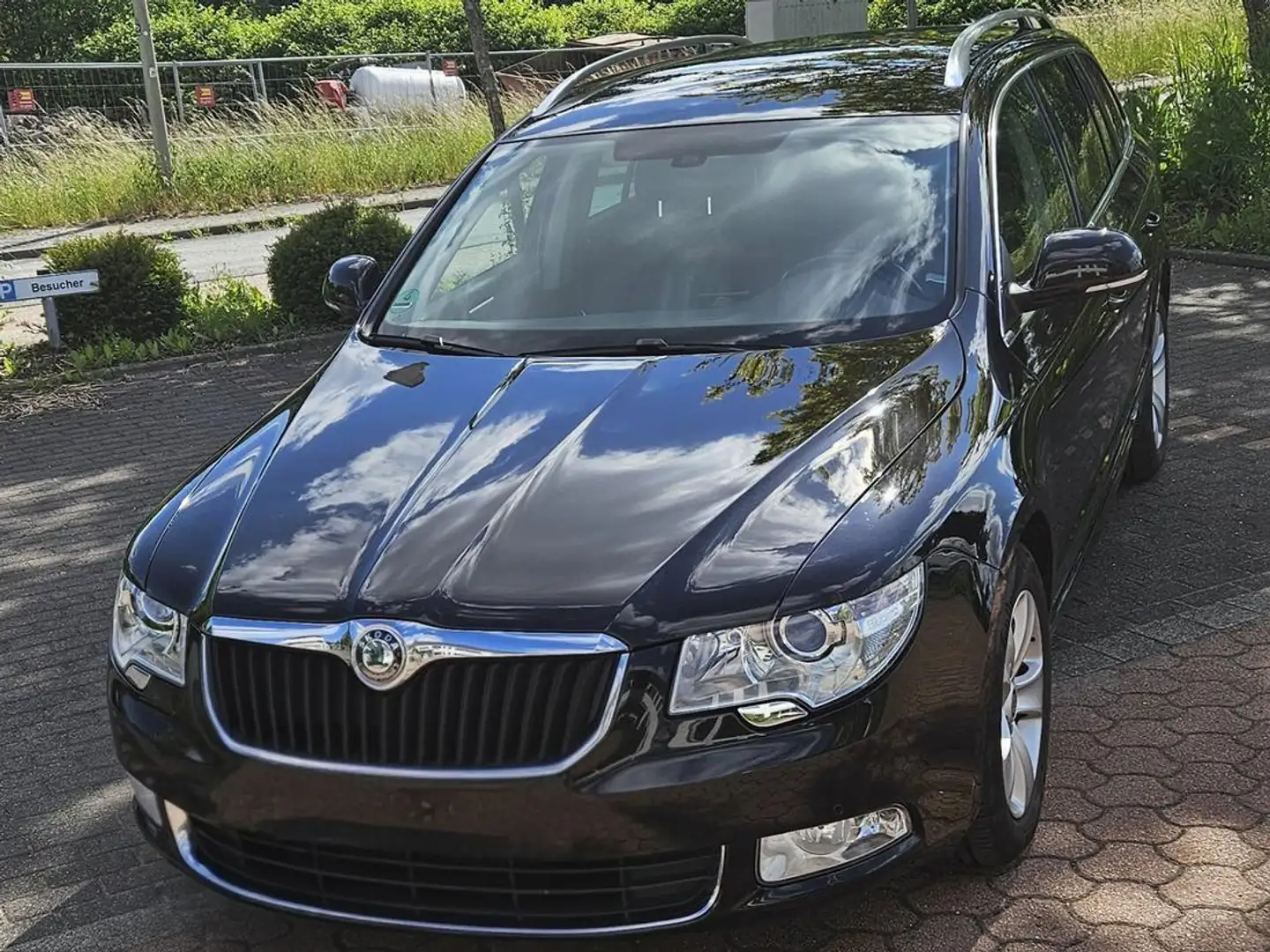 Skoda Superb Superb Combi 2.0 TDI Ambition Schwarz - 1