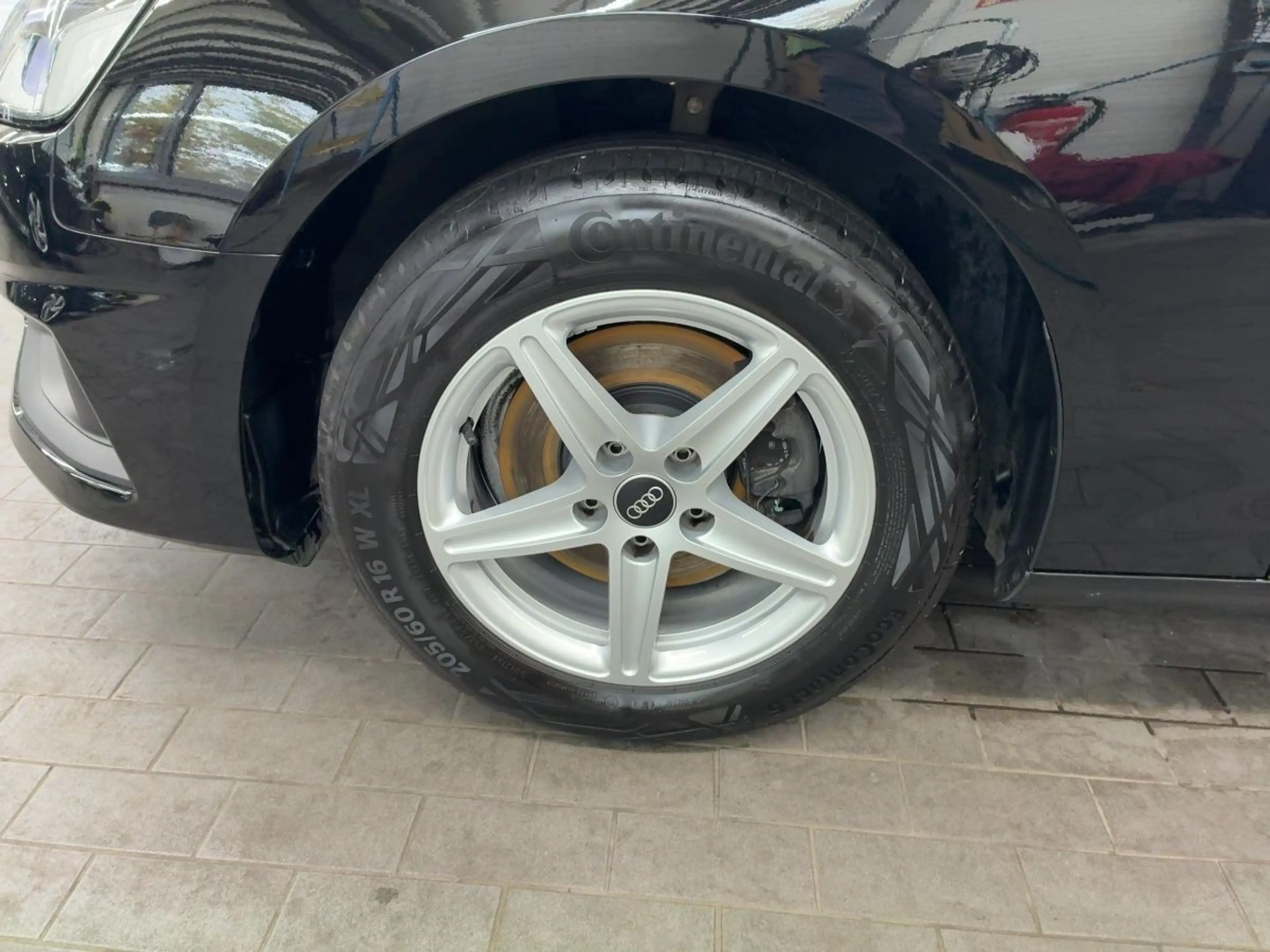 Audi A4 35 TDI S tronic DAB PDC Sitzheizung — photo 11