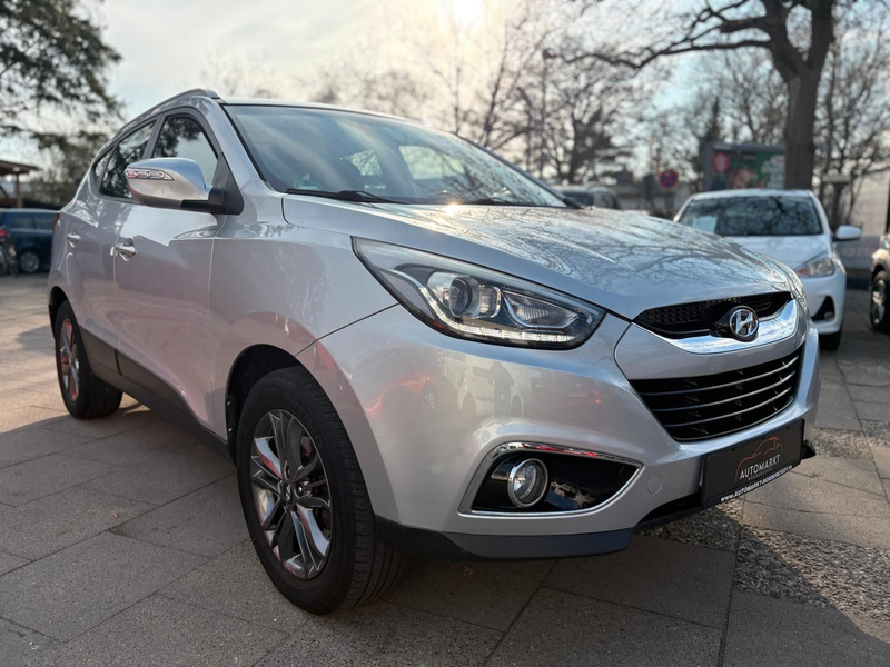 Hyundai iX35 Trend 2WD / Klimaautomatic /SHZ / AHK / — photo 3
