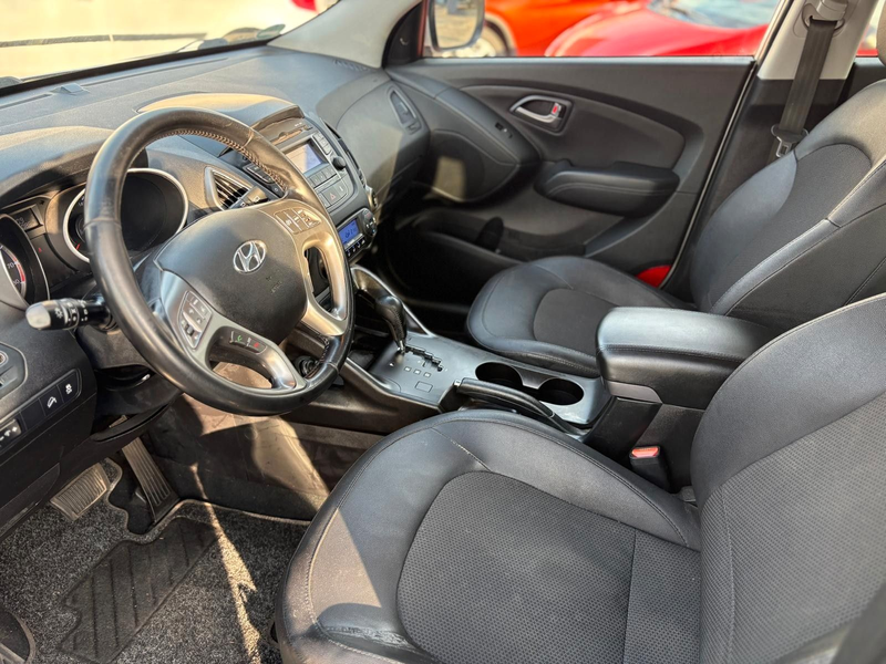 Hyundai iX35 Trend 2WD / Klimaautomatic /SHZ / AHK / — photo 9