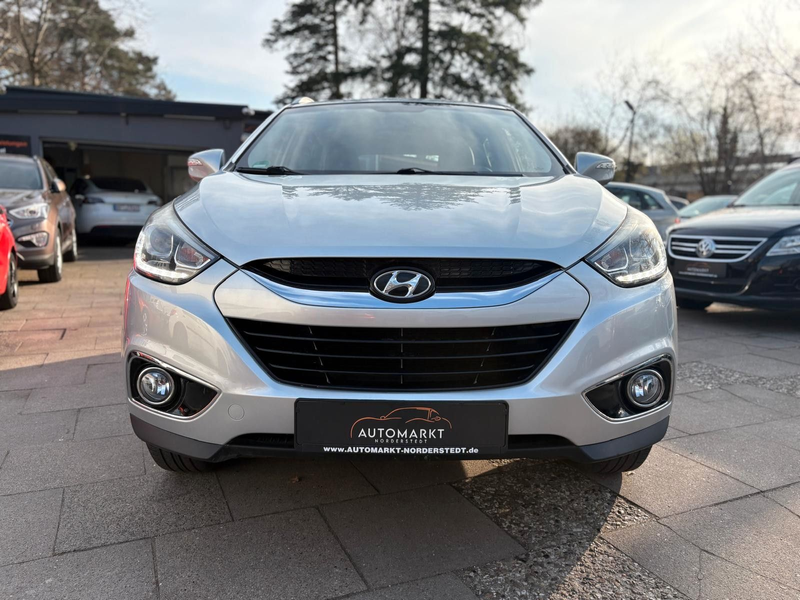 Hyundai iX35 Trend 2WD / Klimaautomatic /SHZ / AHK / — photo 2