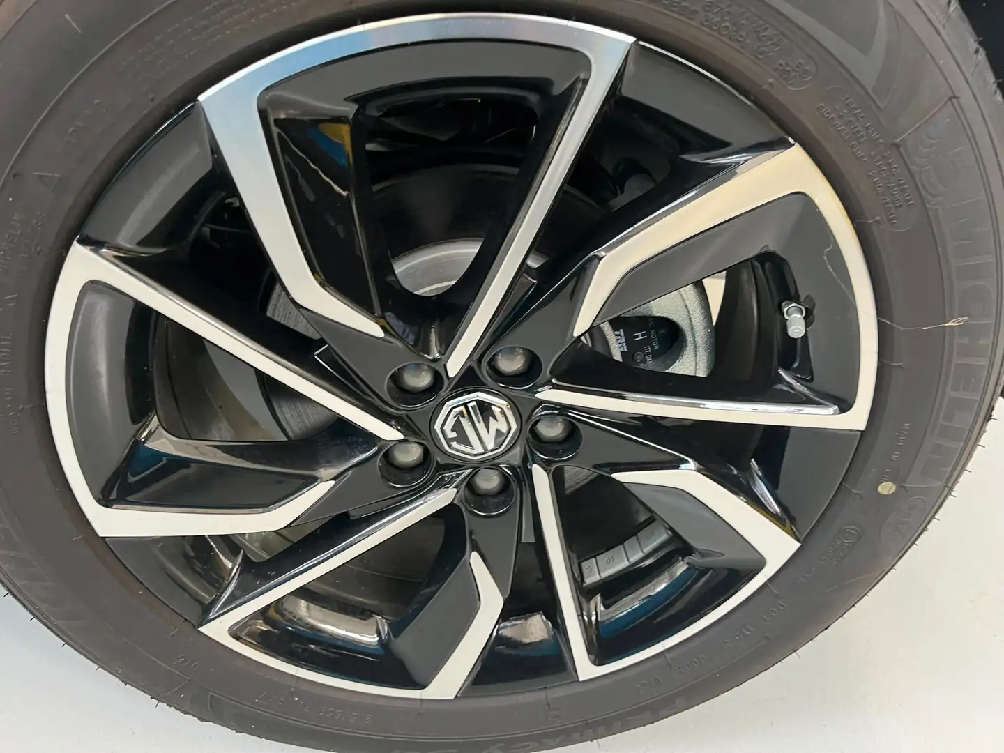 MG ZS ZS 1.0T-GDI aut. Luxury - 2