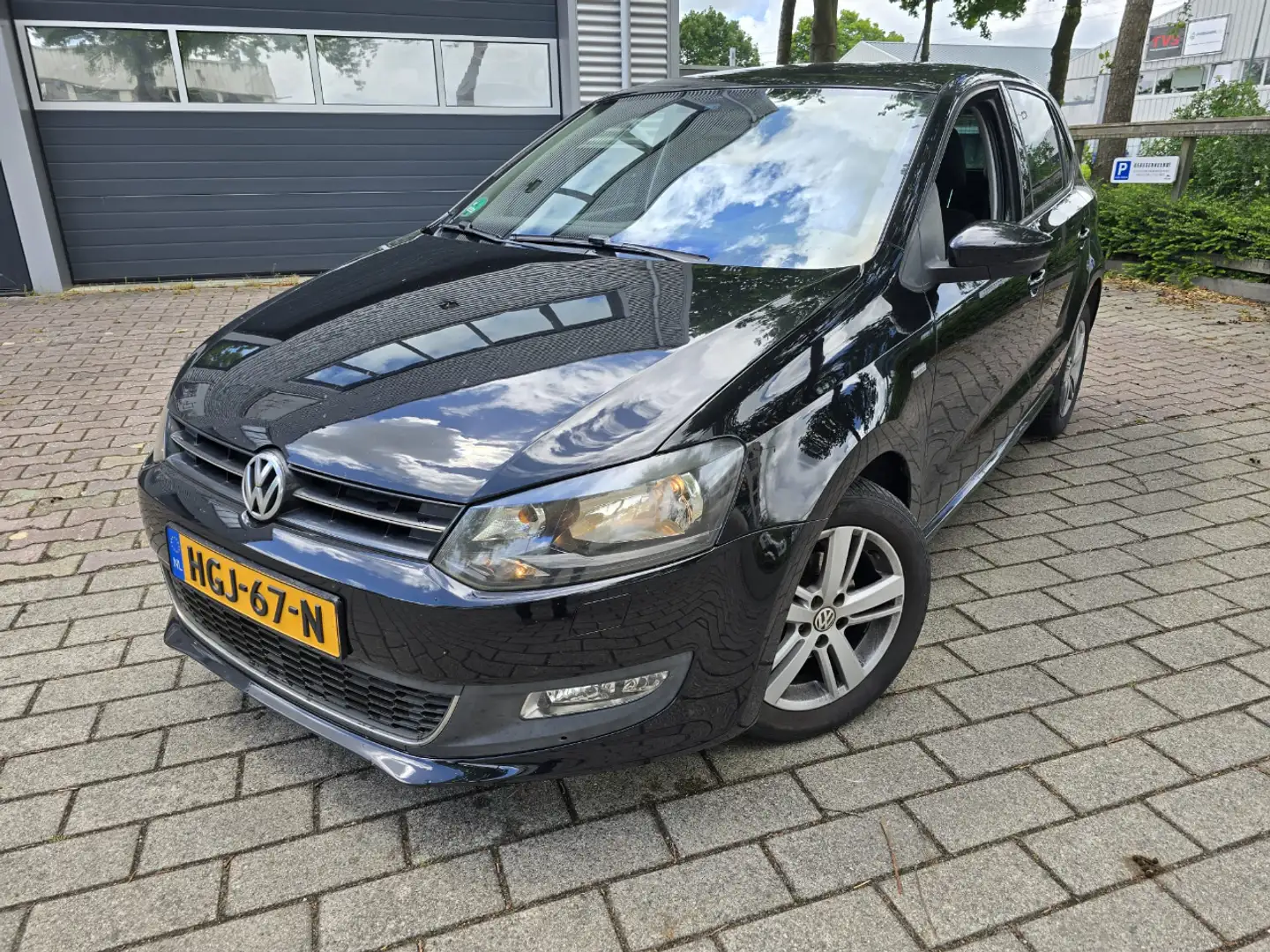 Volkswagen Polo 1.2 12 V BLUE MOTION COMFORTLINE Czarny - 1