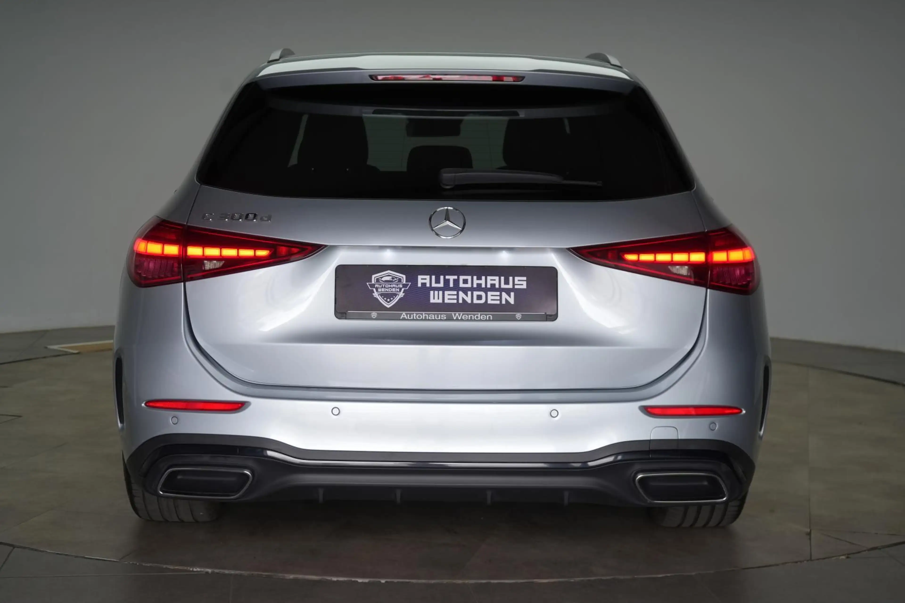 Mercedes-Benz C 300 d T 9G-Tronic AMG Leder/Distronic/Kamera/L — photo 4