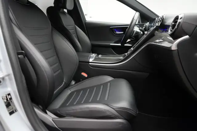Mercedes-Benz C-Class view 7