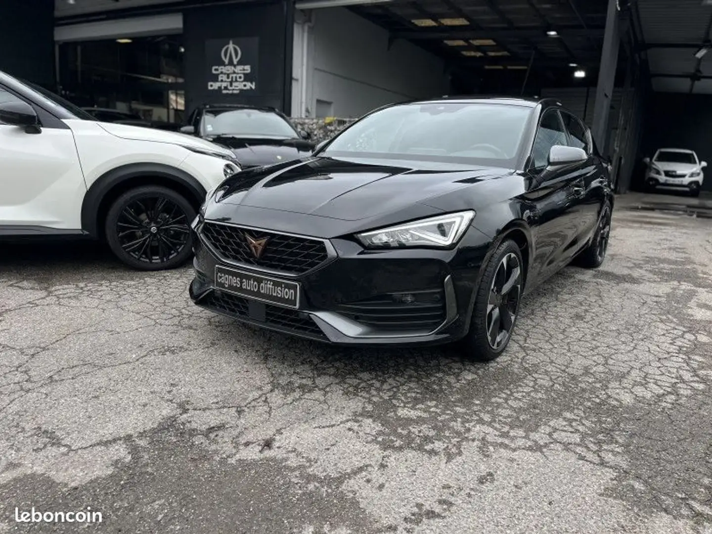 CUPRA Leon 1.5 ETSI HYBRID 150CH V DSG7 - 1