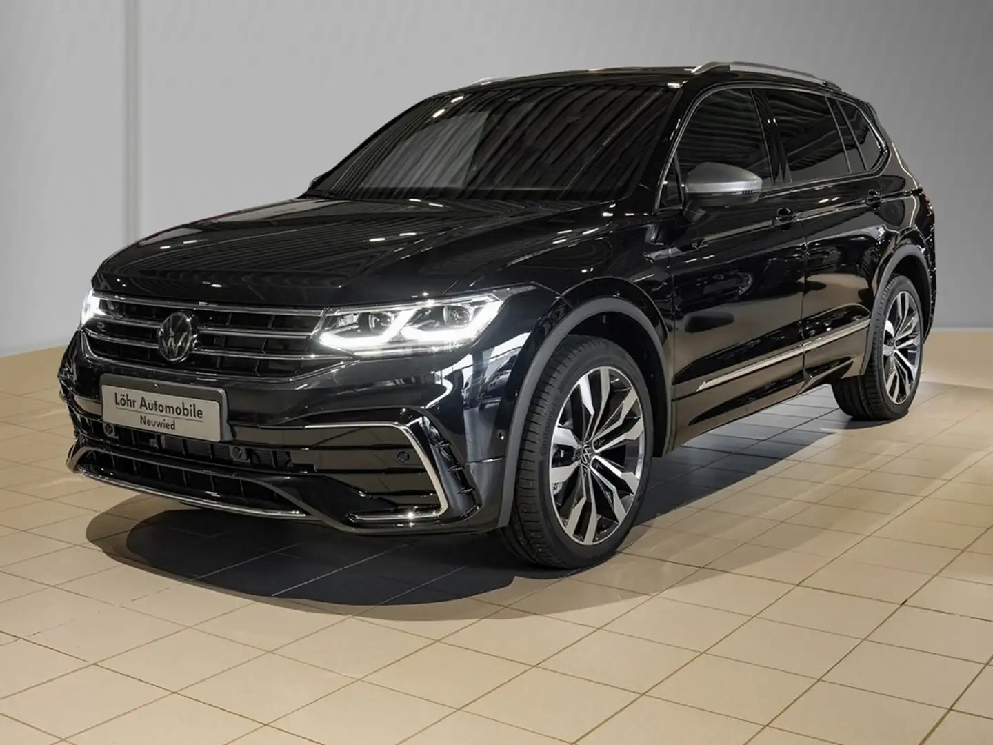 Volkswagen Tiguan Allspace 2,0 l TSI 4MOTION DSG R-Line AHK Schwarz - 2