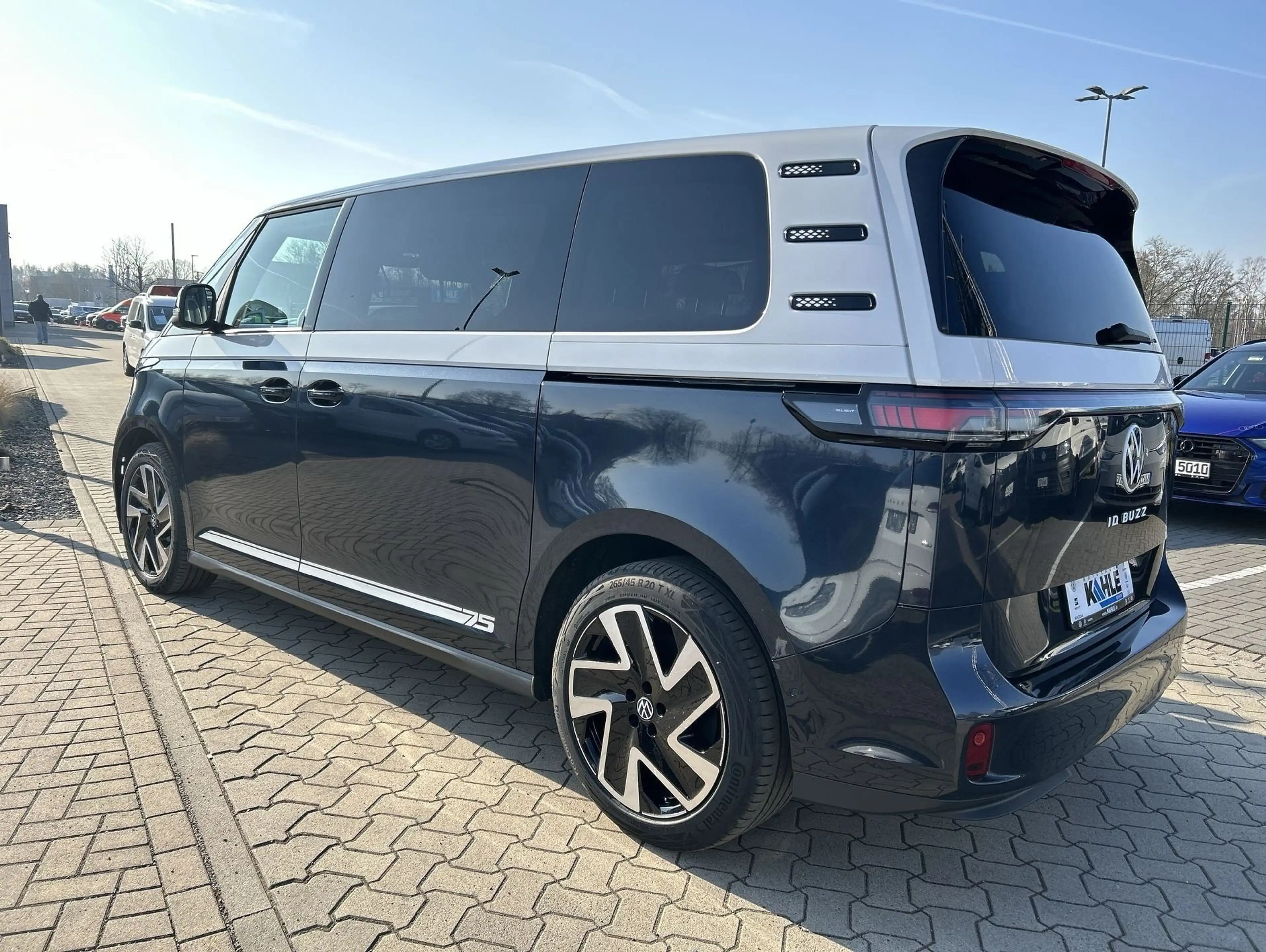 Volkswagen ID. Buzz Pro langer Radstand Motor: 86 kWh Getriebe:1-GangR — photo 6