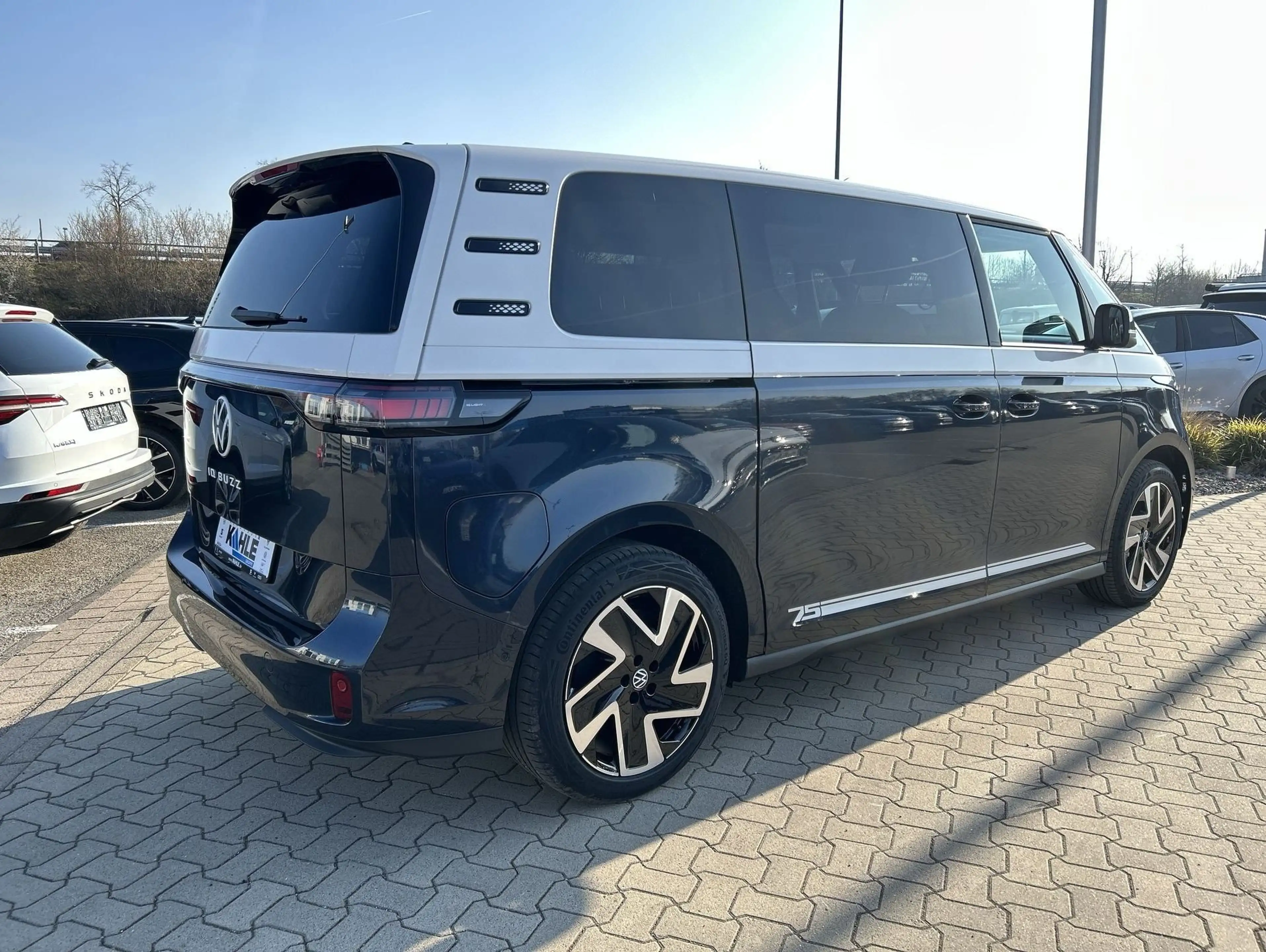 Volkswagen ID. Buzz Pro langer Radstand Motor: 86 kWh Getriebe:1-GangR — photo 7