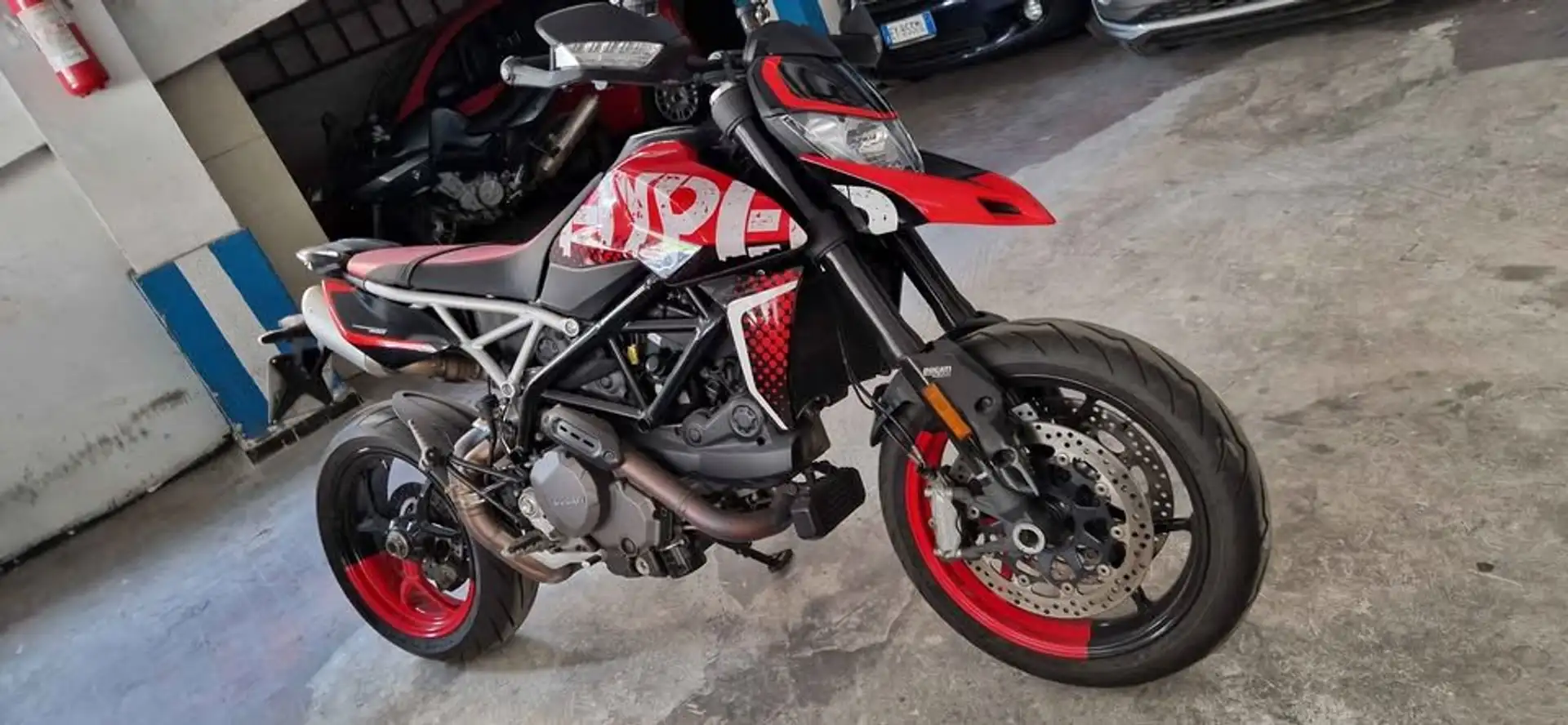Ducati Hypermotard 950 RVE Rouge - 1