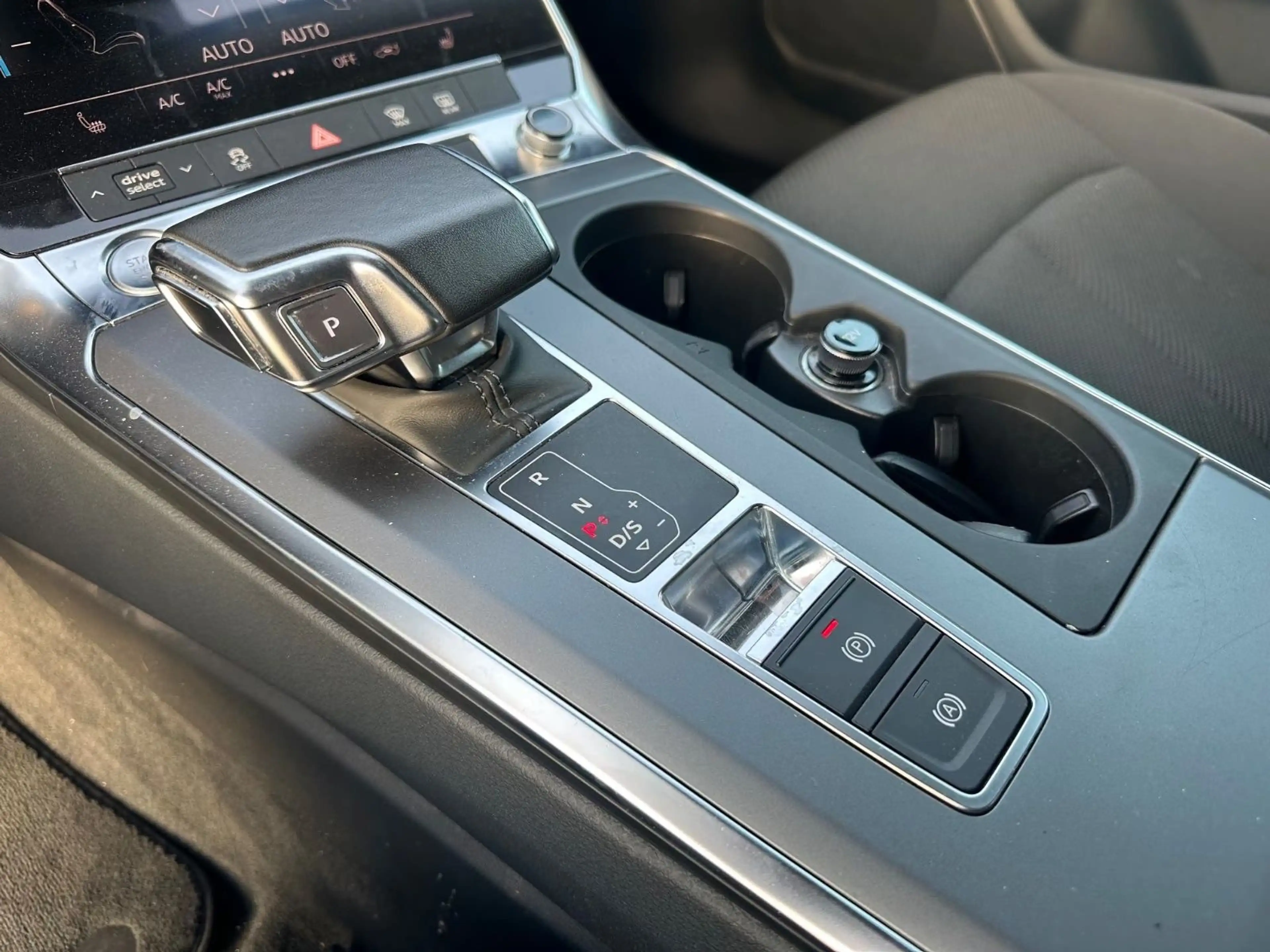 Audi A6 Avant 45 TDI quattro 1.Hd MatrixHD 19" ACC — photo 21