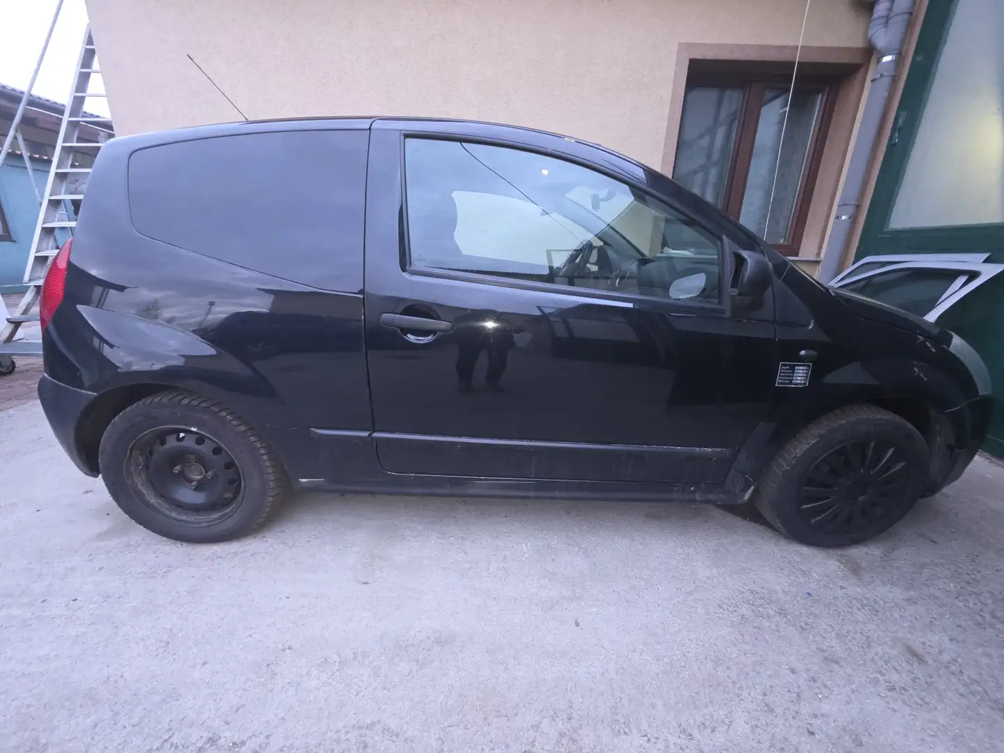 Citroen C2 C2 1,4 X HDi X Schwarz - 1