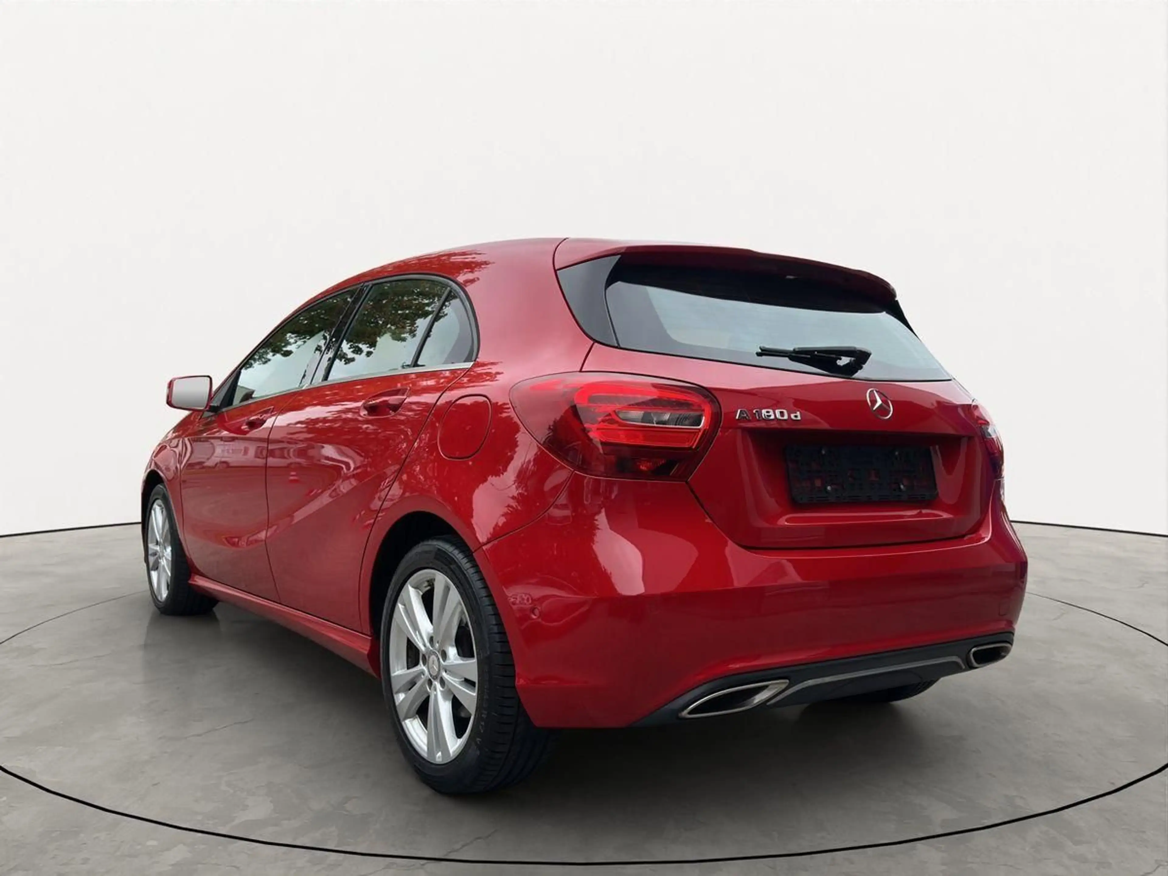 Mercedes-Benz A 180 Navi/SHZ/PDC/Bluetooth — photo 3